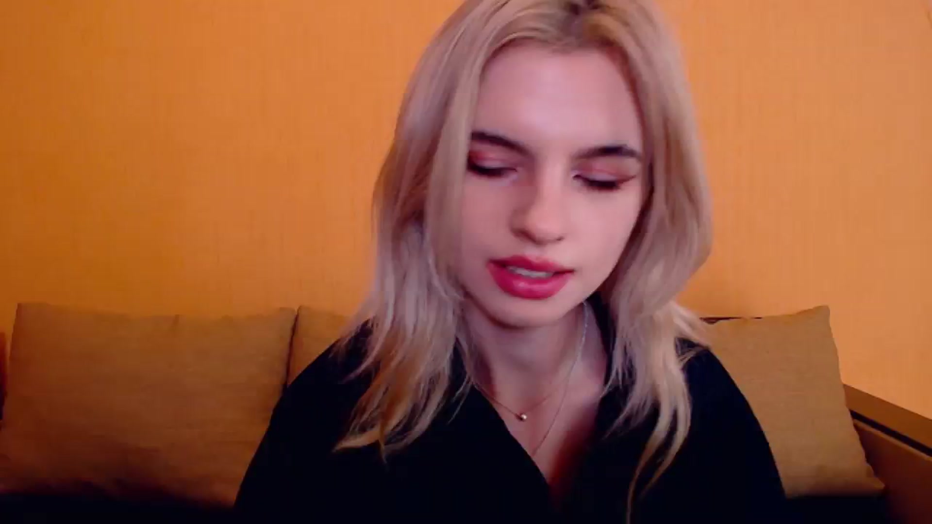 Gallery image thumbnail from Erineys's myfreecams stream on, 12/16/2023, 19:55 image 11 of 20