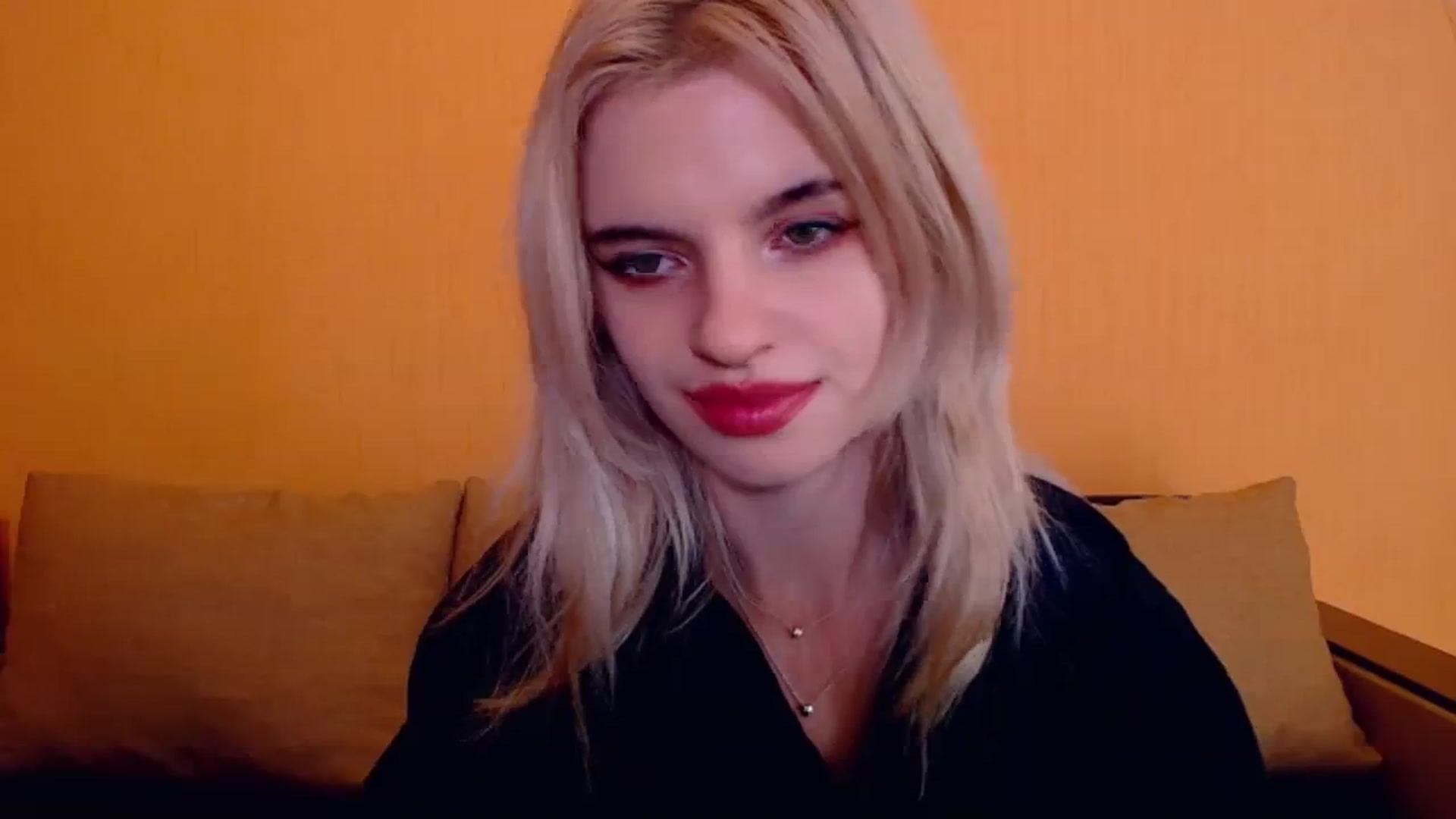 Gallery image thumbnail from Erineys's myfreecams stream on, 12/16/2023, 19:55 image 5 of 20