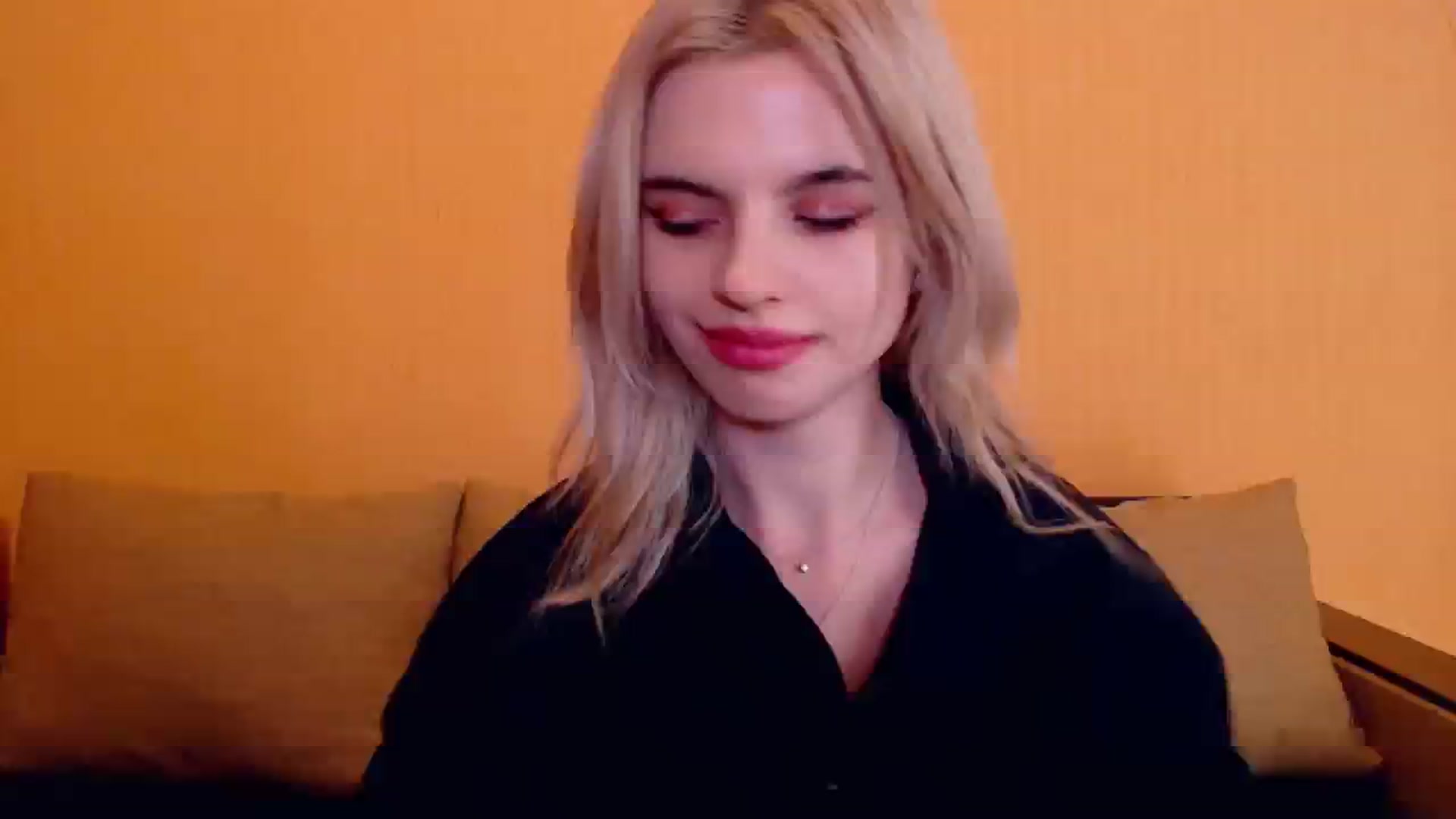Gallery image thumbnail from Erineys's myfreecams stream on, 12/16/2023, 19:55 image 10 of 20