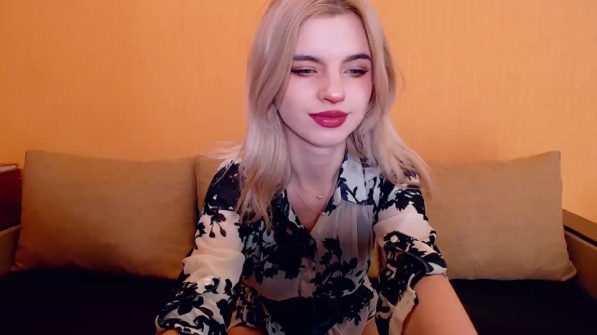 Gallery image thumbnail from Erineys's myfreecams stream on, 12/17/2023, 14:42 image 17 of 20