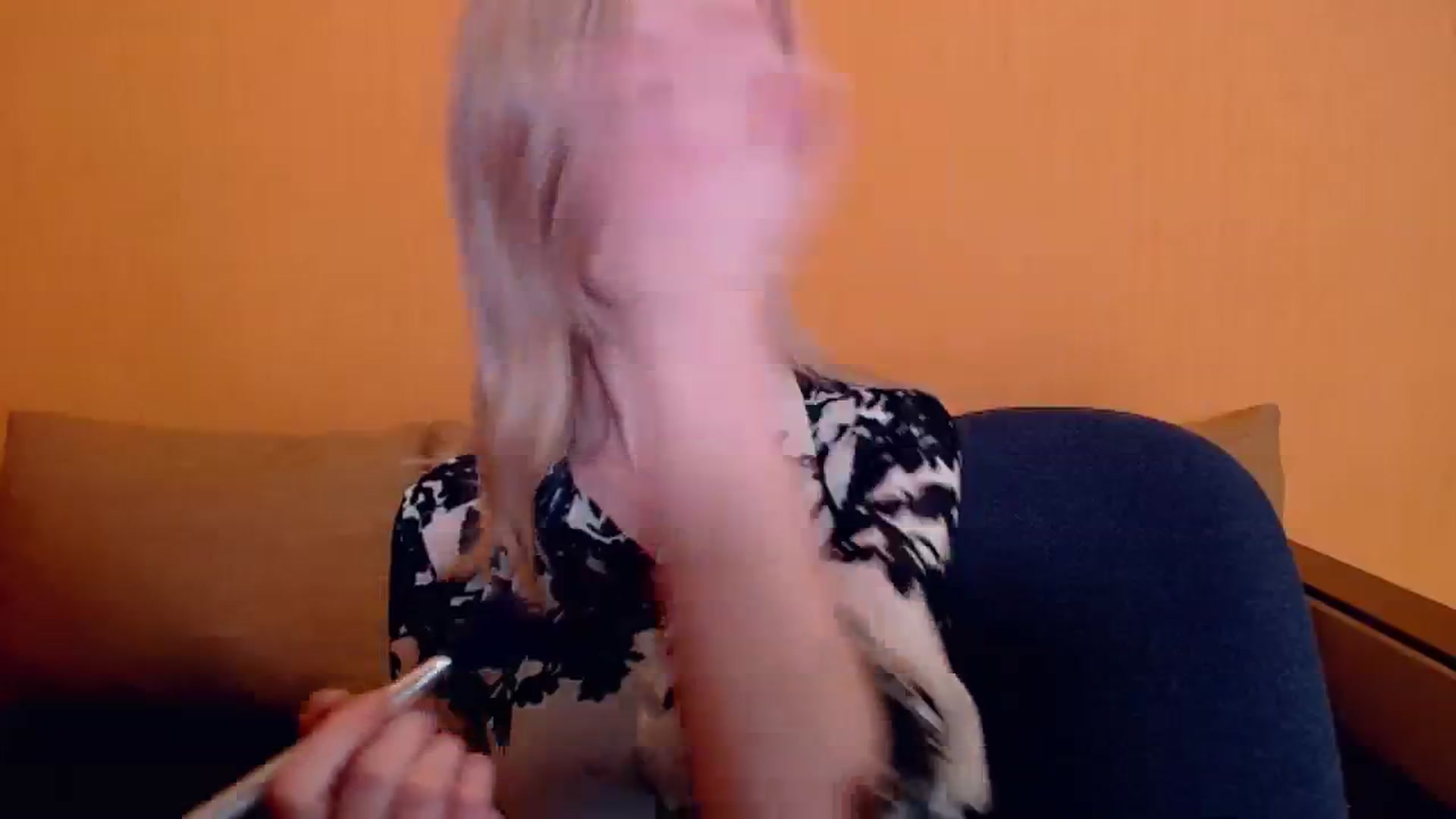 Gallery image thumbnail from Erineys's myfreecams stream on, 12/17/2023, 14:42 image 13 of 20