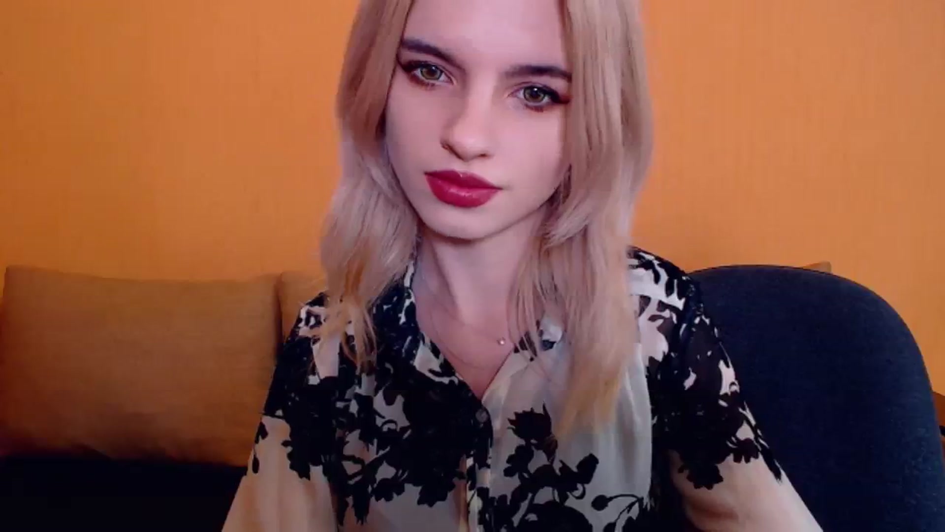 Gallery image thumbnail from Erineys's myfreecams stream on, 12/17/2023, 14:42 image 4 of 20