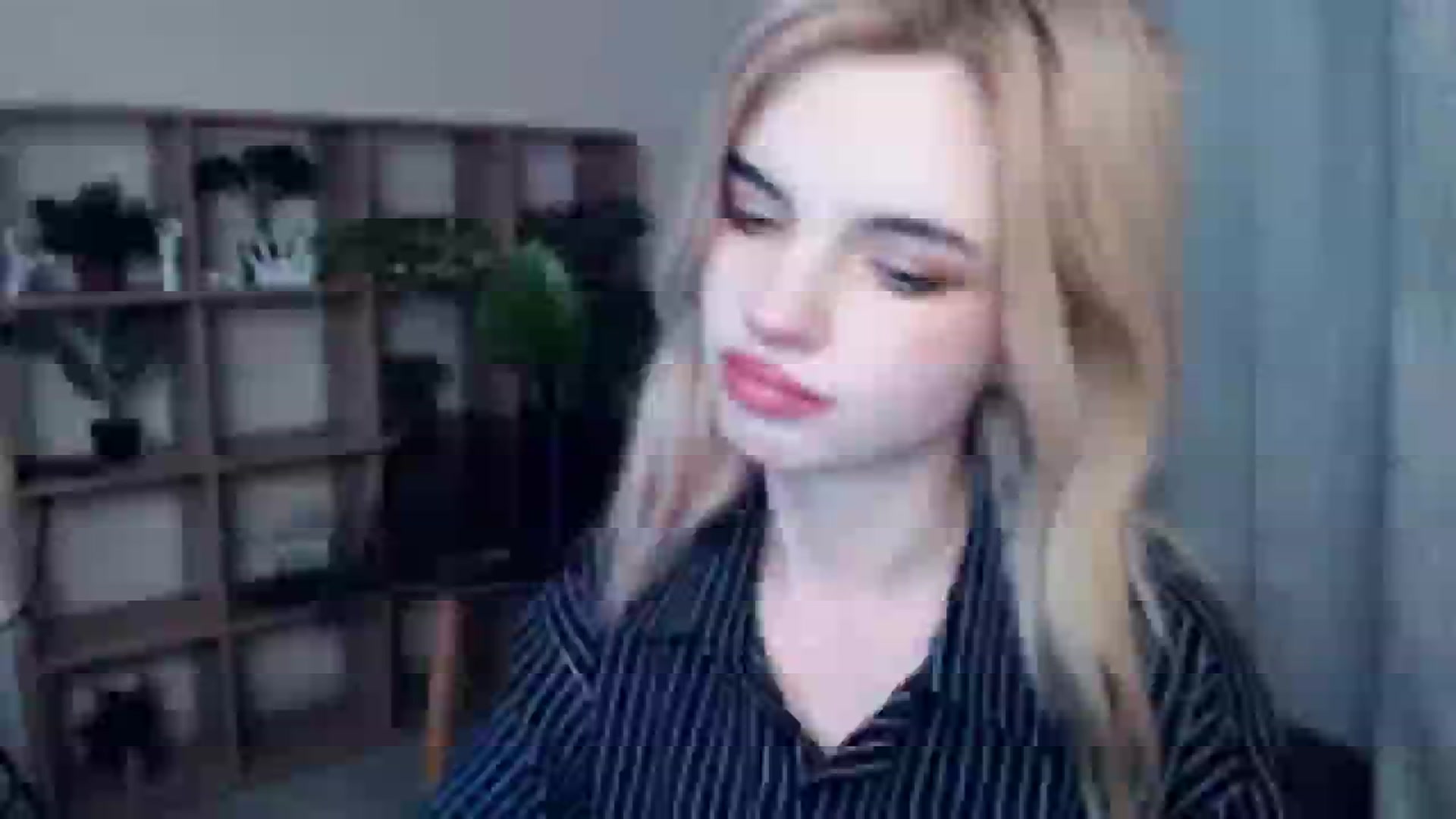 Gallery image thumbnail from Erineys's myfreecams stream on, 12/18/2023, 15:43 image 9 of 20
