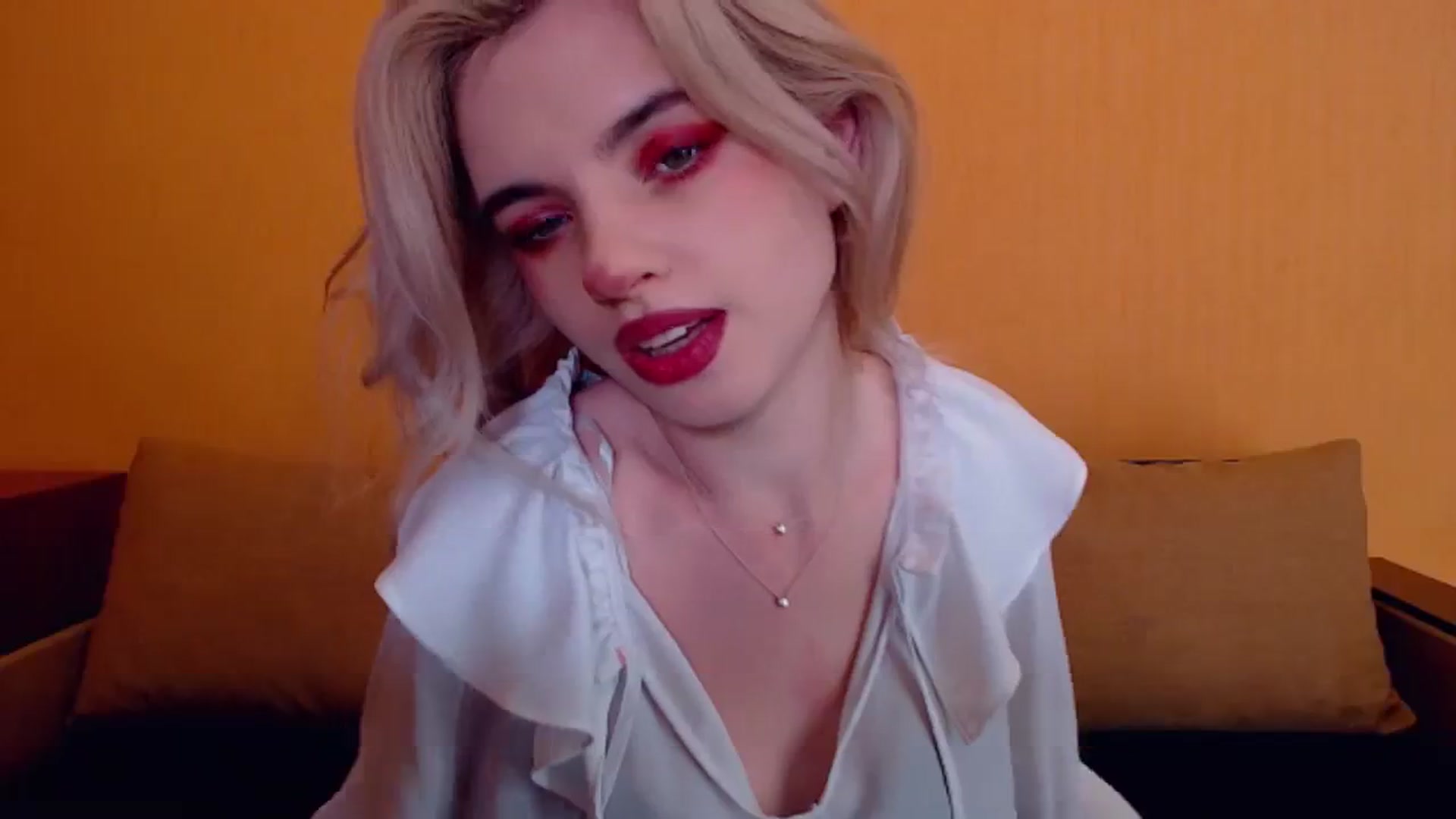 Gallery image thumbnail from Erineys's myfreecams stream on, 12/21/2023, 15:58 image 14 of 20