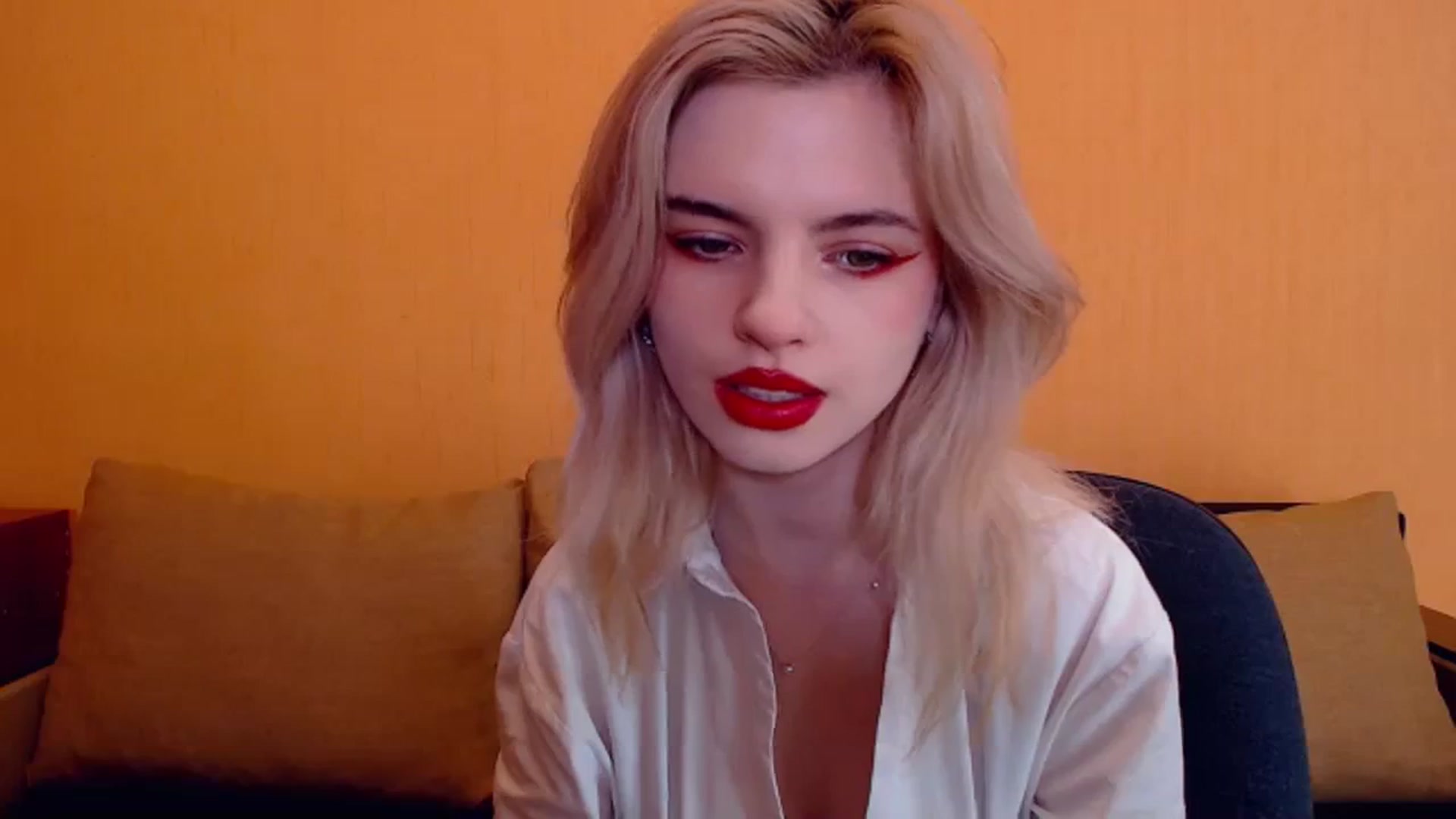 Gallery image thumbnail from Erineys's myfreecams stream on, 12/22/2023, 15:07 image 12 of 20