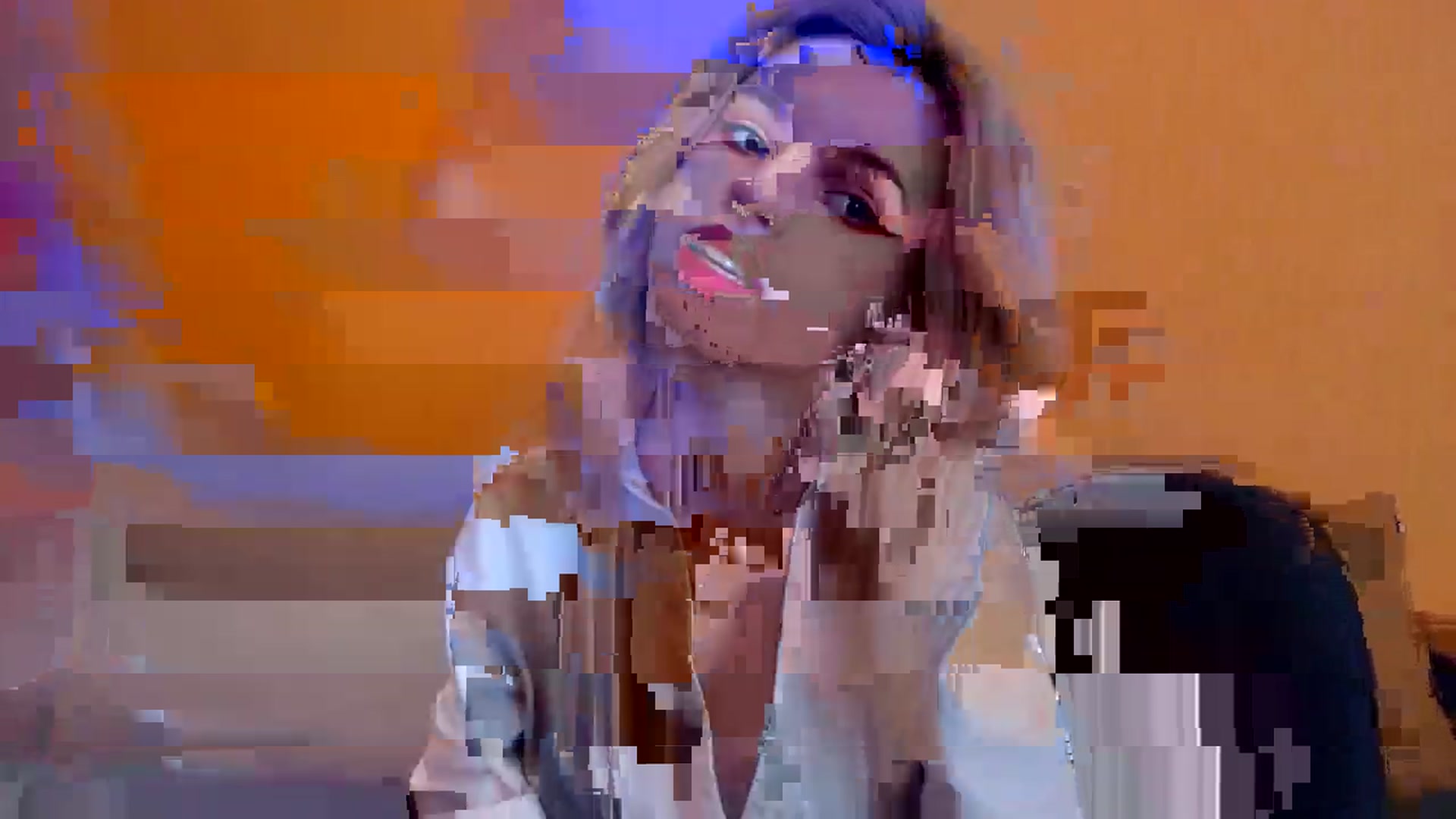 Gallery image thumbnail from Erineys's myfreecams stream on, 12/22/2023, 15:07 image 14 of 20