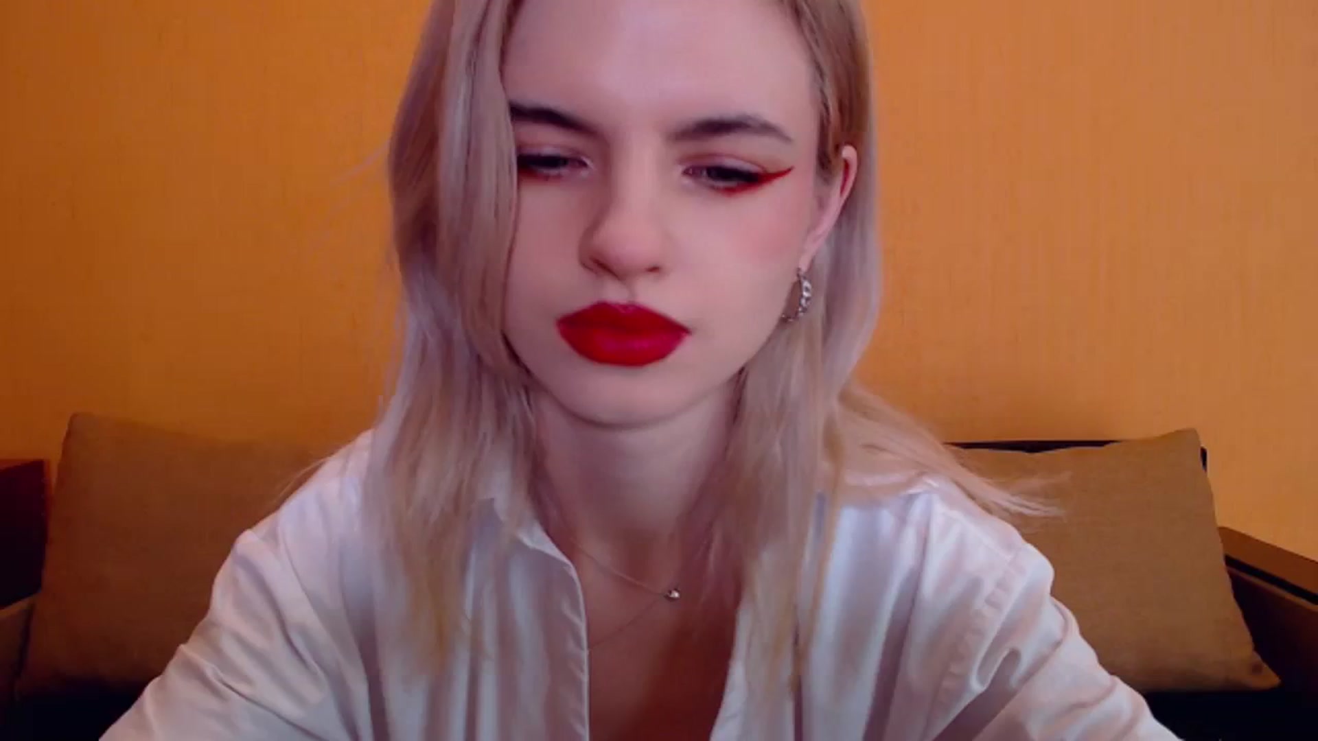 Gallery image thumbnail from Erineys's myfreecams stream on, 12/22/2023, 16:06 image 8 of 20