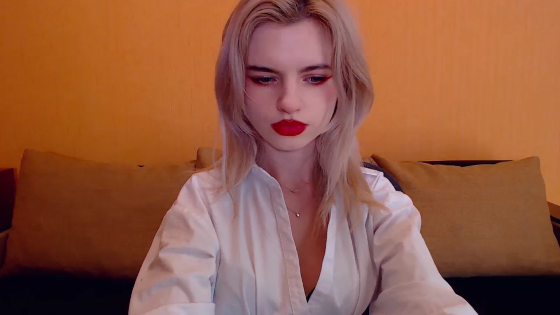 Gallery image thumbnail from Erineys's myfreecams stream on, 12/22/2023, 17:57 image 19 of 20