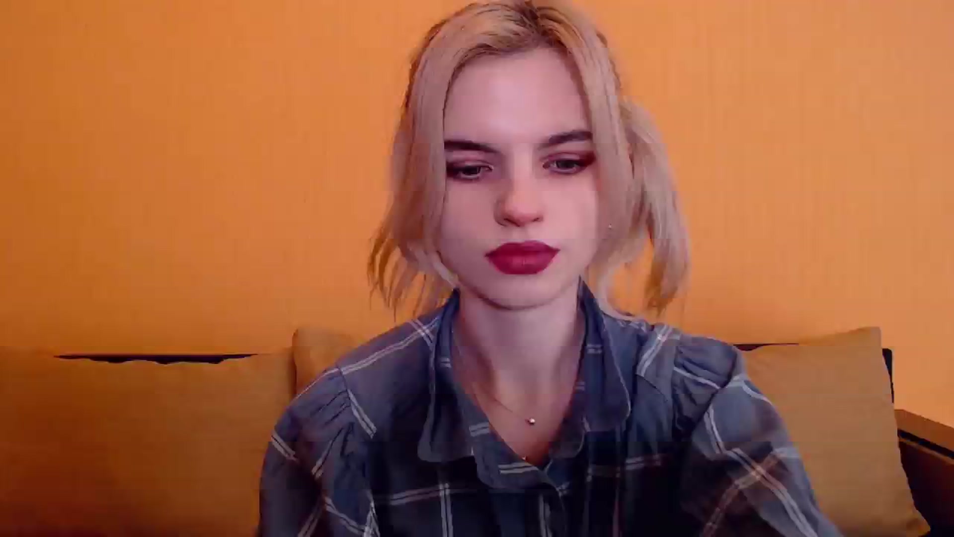 Gallery image thumbnail from Erineys's myfreecams stream on, 12/23/2023, 17:27 image 1 of 20