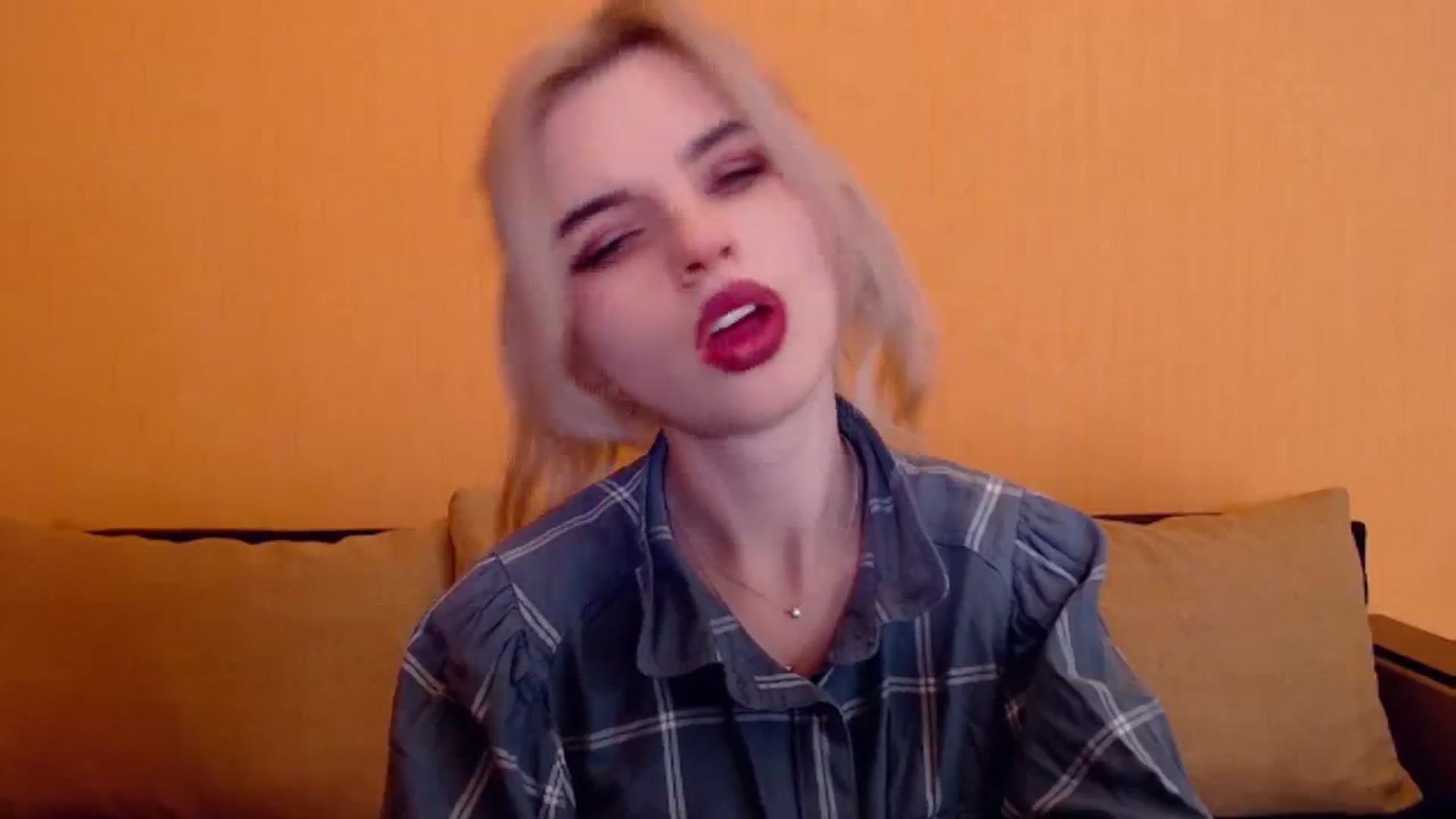 Gallery image thumbnail from Erineys's myfreecams stream on, 12/23/2023, 17:27 image 4 of 20