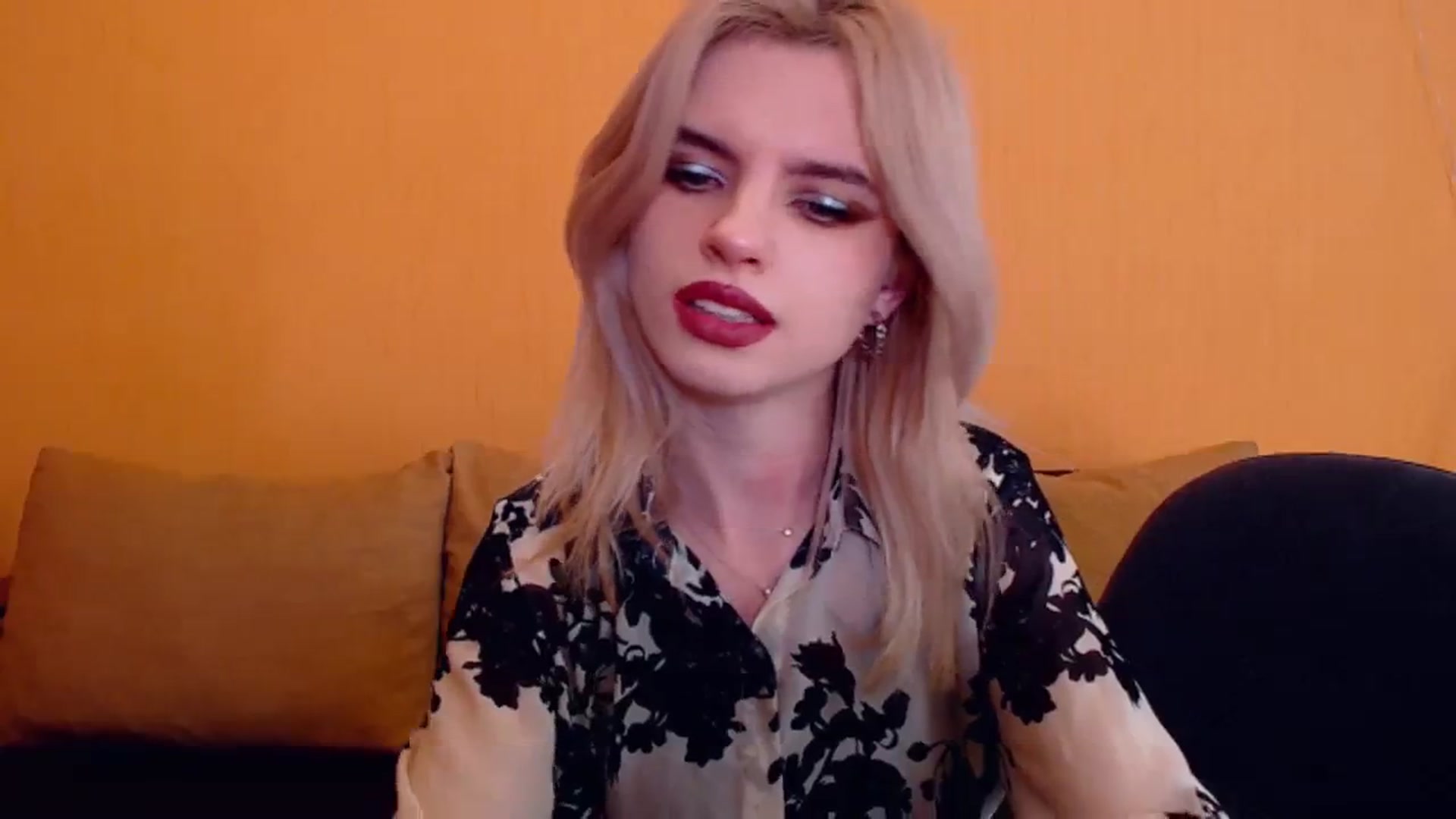 Gallery image thumbnail from Erineys's myfreecams stream on, 12/24/2023, 15:49 image 11 of 20