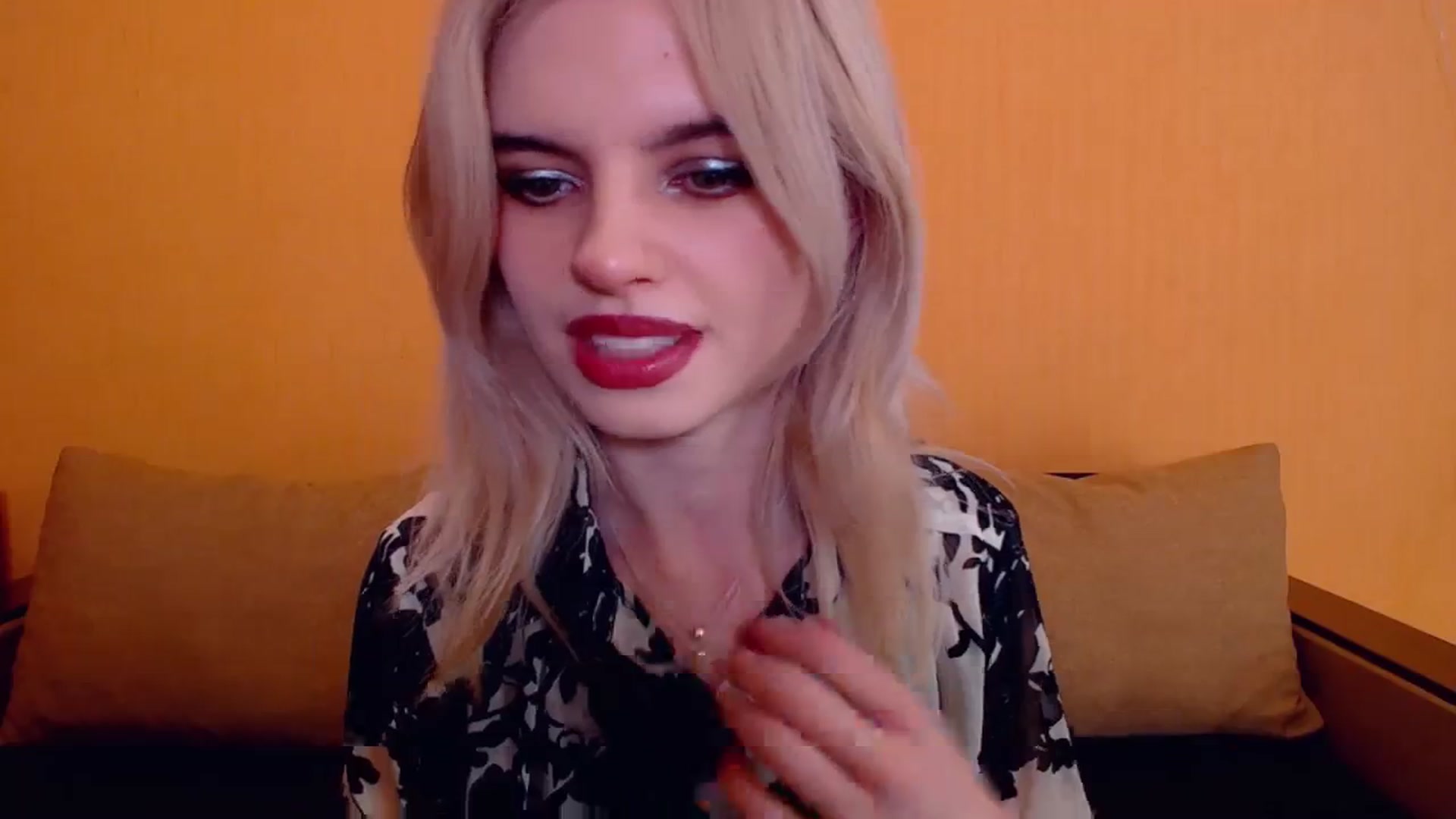 Gallery image thumbnail from Erineys's myfreecams stream on, 12/24/2023, 15:49 image 18 of 20