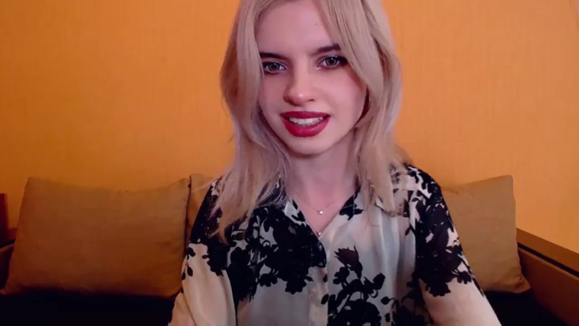 Gallery image thumbnail from Erineys's myfreecams stream on, 12/24/2023, 16:06 image 8 of 20