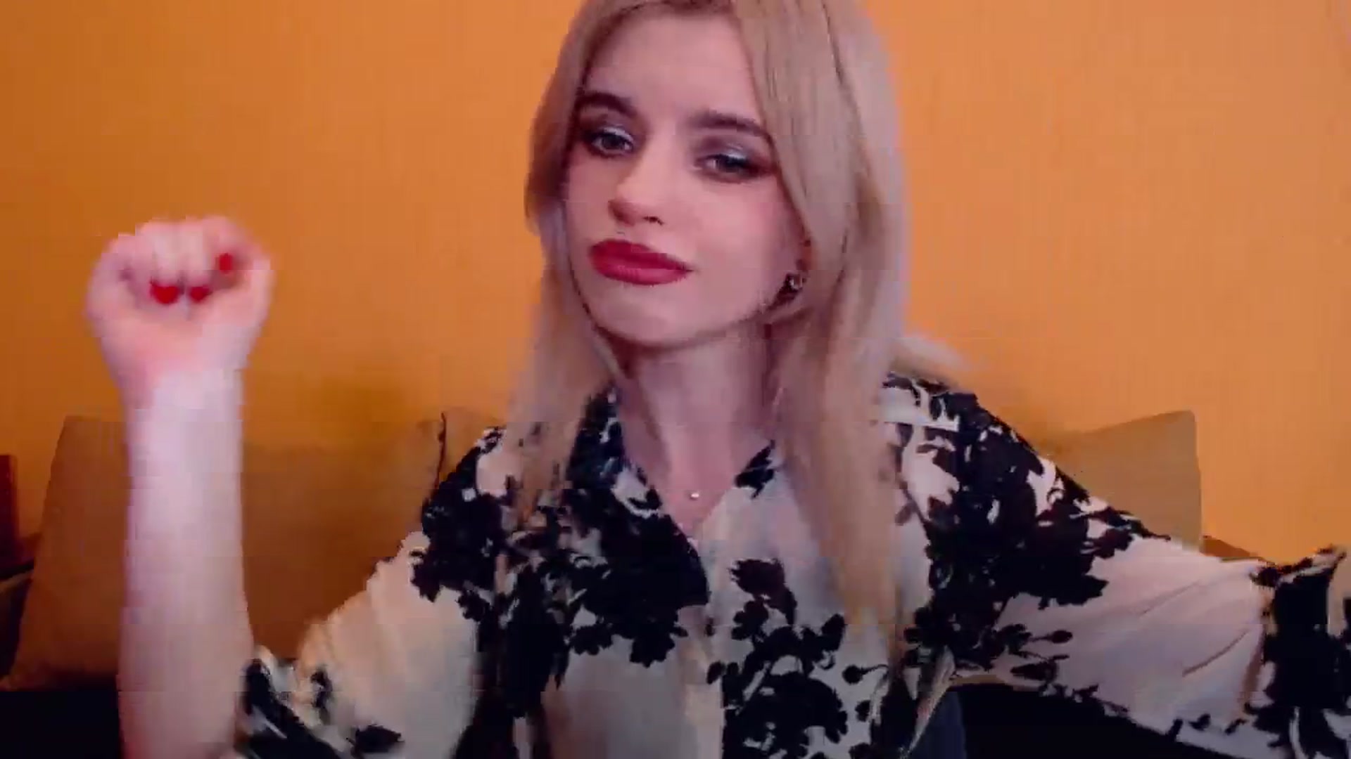 Gallery image thumbnail from Erineys's myfreecams stream on, 12/24/2023, 16:06 image 10 of 20