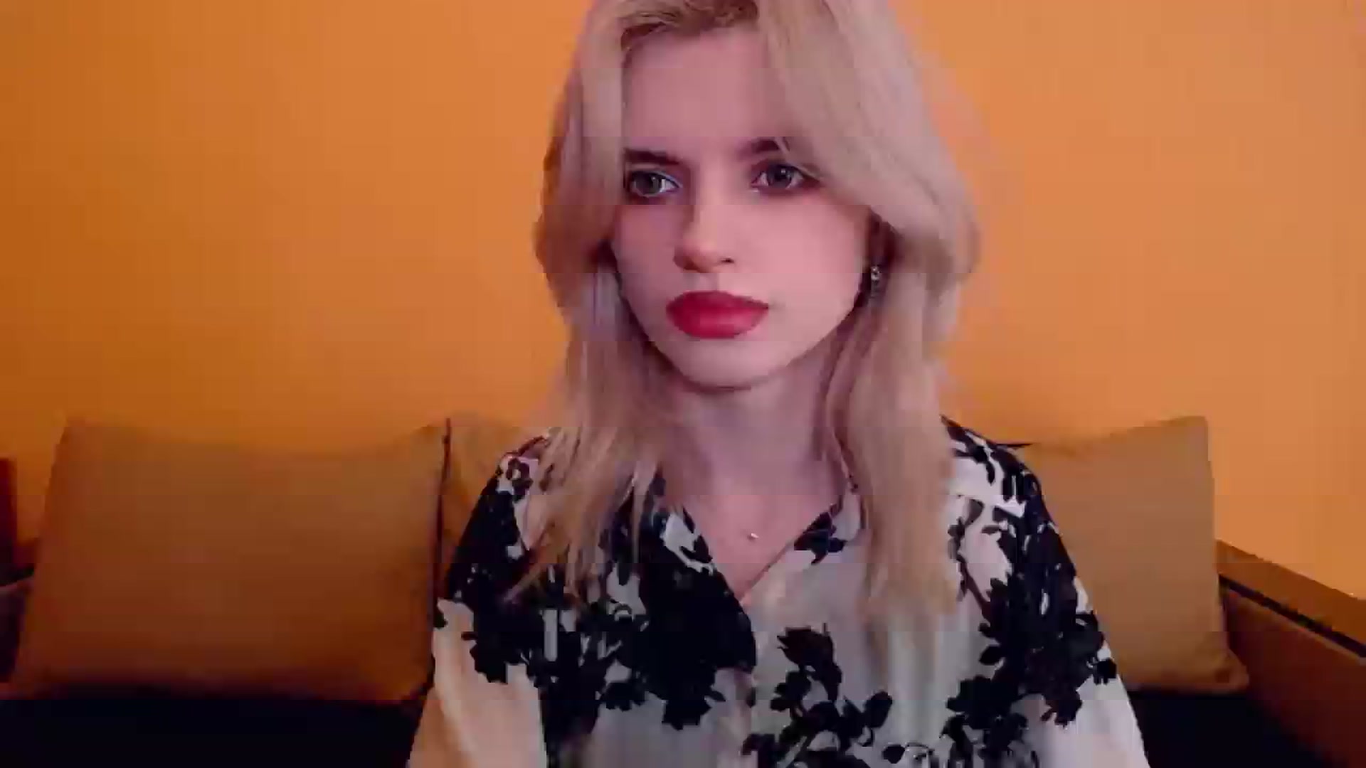 Gallery image thumbnail from Erineys's myfreecams stream on, 12/24/2023, 16:26 image 4 of 20