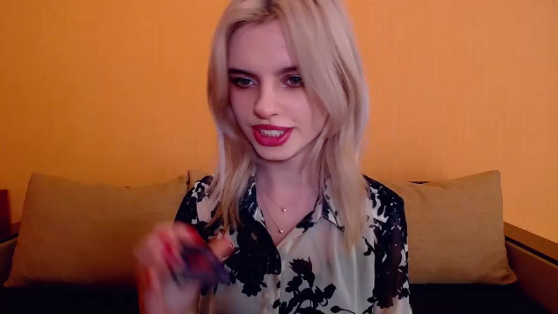 Gallery image thumbnail from Erineys's myfreecams stream on, 12/24/2023, 18:19 image 9 of 20