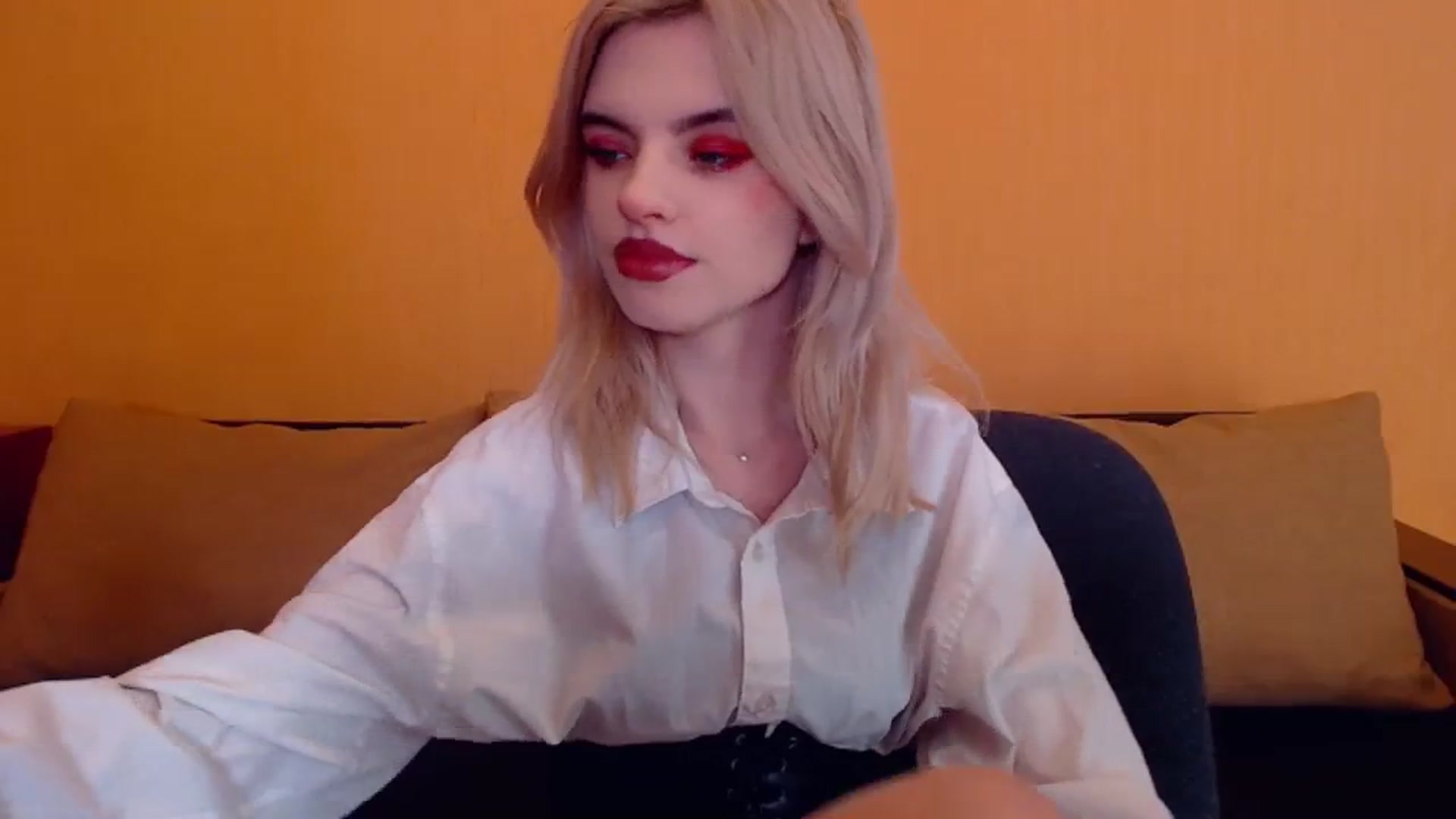 Gallery image thumbnail from Erineys's myfreecams stream on, 12/25/2023, 14:44 image 20 of 20
