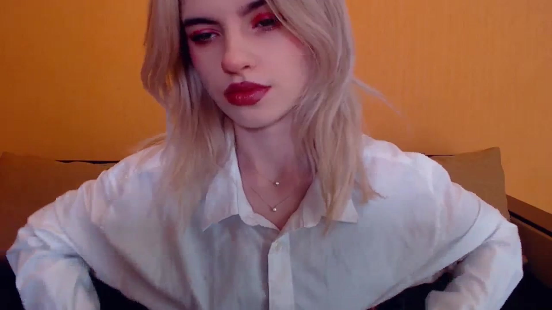 Gallery image thumbnail from Erineys's myfreecams stream on, 12/25/2023, 14:44 image 7 of 20