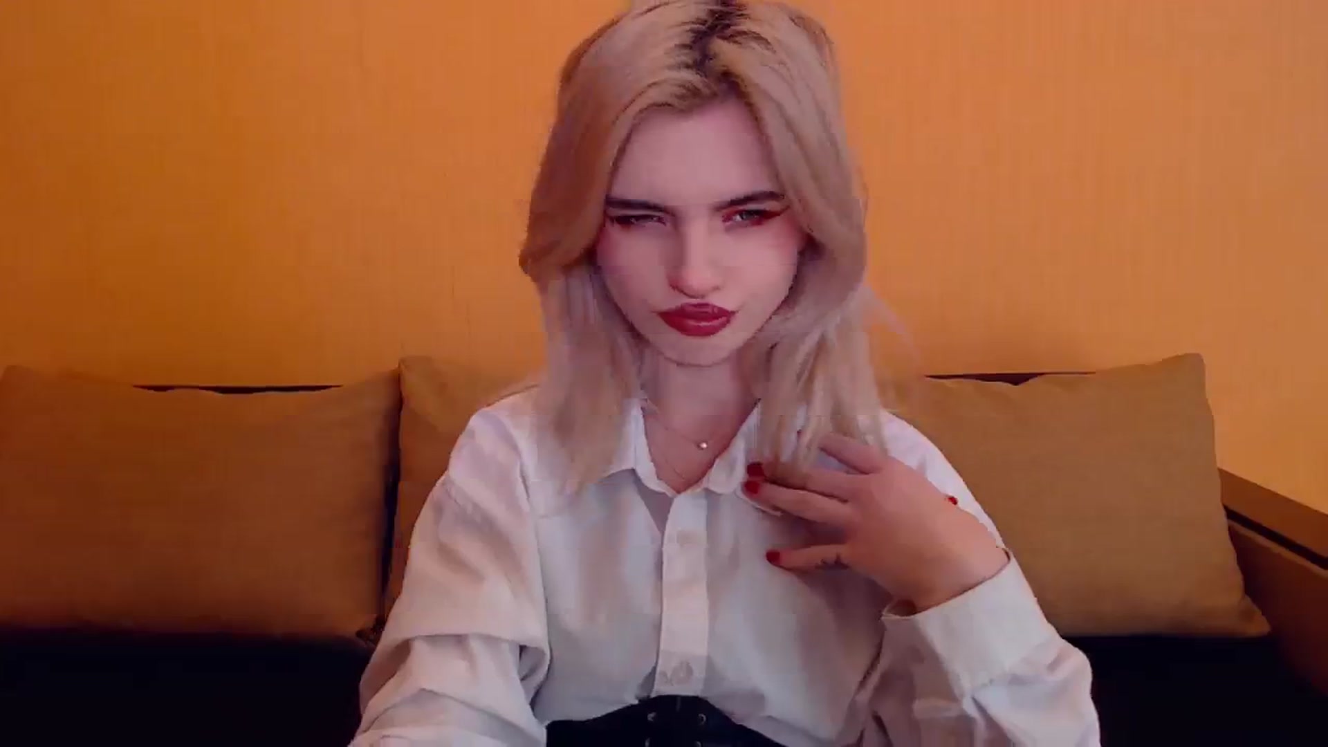 Gallery image thumbnail from Erineys's myfreecams stream on, 12/25/2023, 14:44 image 5 of 20