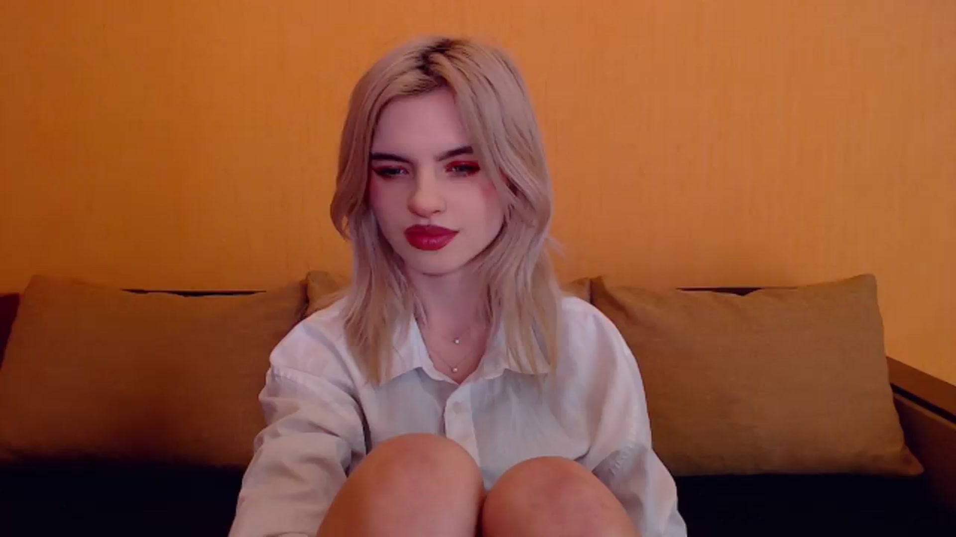 Gallery image thumbnail from Erineys's myfreecams stream on, 12/25/2023, 15:56 image 4 of 20