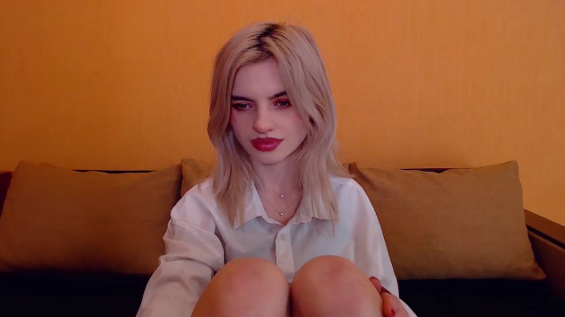 Gallery image thumbnail from Erineys's myfreecams stream on, 12/25/2023, 15:56 image 7 of 20