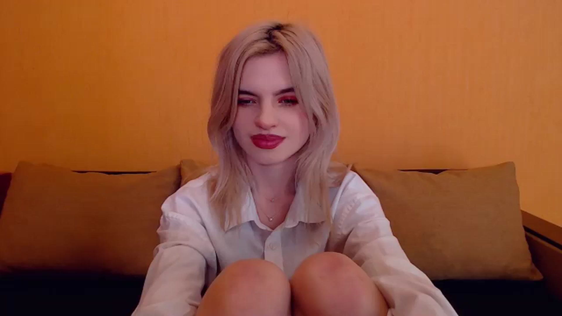 Gallery image thumbnail from Erineys's myfreecams stream on, 12/25/2023, 15:56 image 8 of 20
