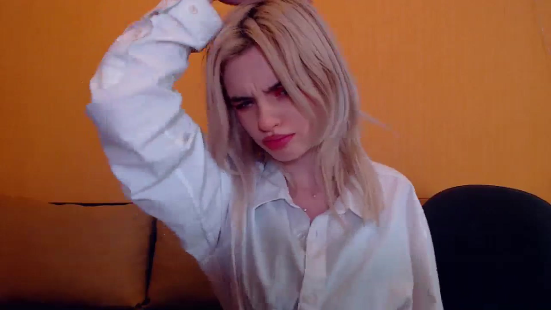 Gallery image thumbnail from Erineys's myfreecams stream on, 12/25/2023, 18:40 image 16 of 20