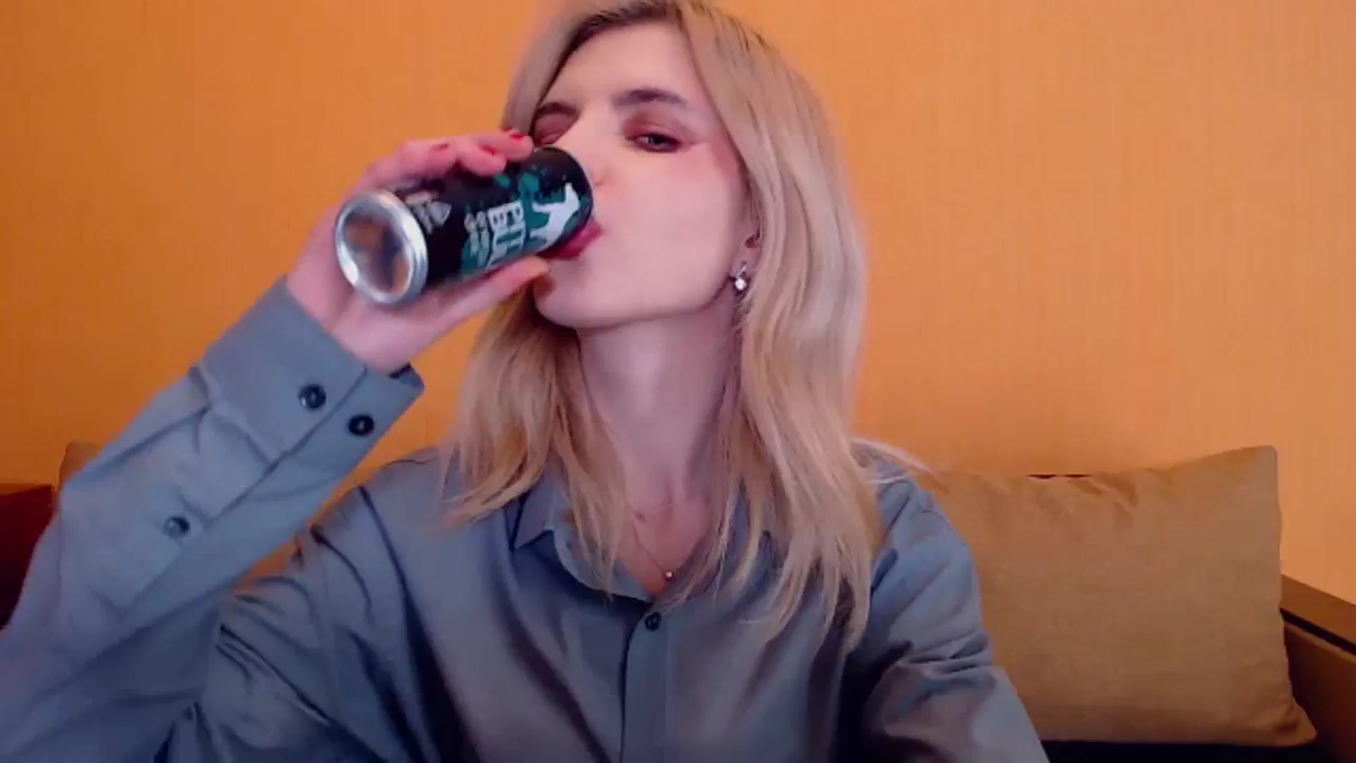 Gallery image thumbnail from Erineys's myfreecams stream on, 12/28/2023, 14:28 image 6 of 20