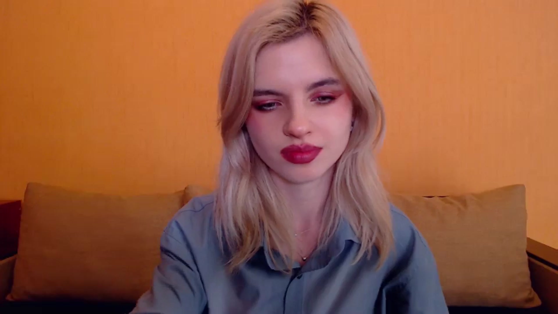 Gallery image thumbnail from Erineys's myfreecams stream on, 12/28/2023, 14:28 image 18 of 20