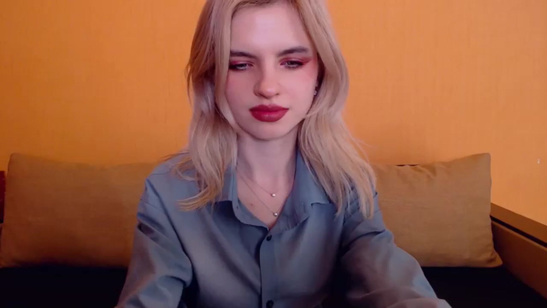 Gallery image thumbnail from Erineys's myfreecams stream on, 12/28/2023, 16:52 image 13 of 20