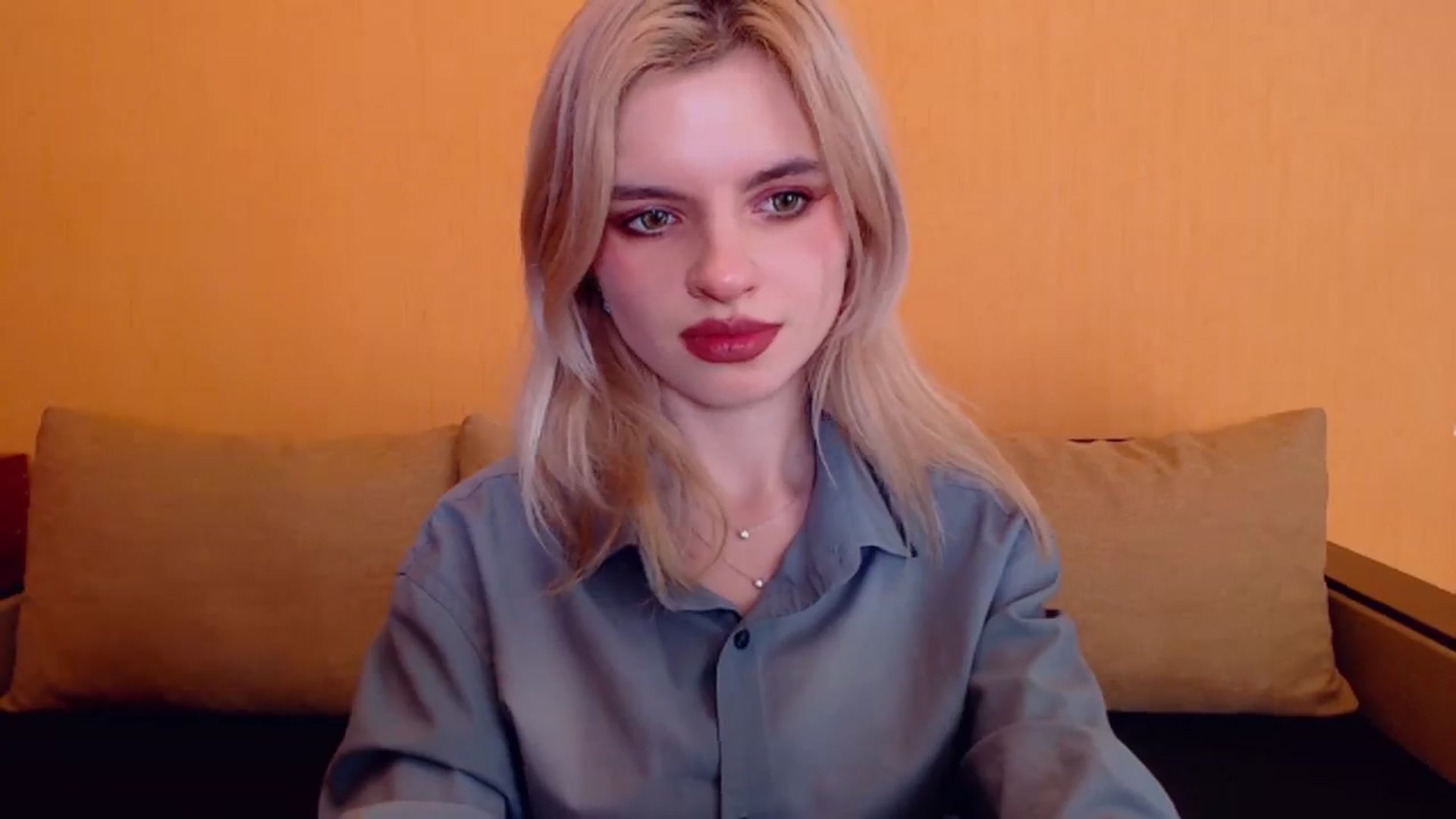 Gallery image thumbnail from Erineys's myfreecams stream on, 12/28/2023, 16:52 image 9 of 20