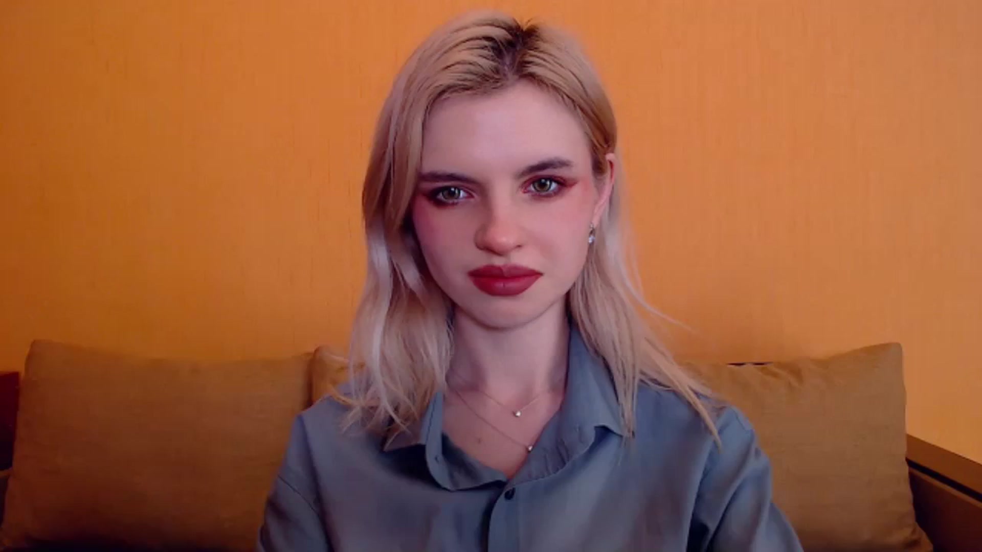 Gallery image thumbnail from Erineys's myfreecams stream on, 12/28/2023, 16:52 image 1 of 20