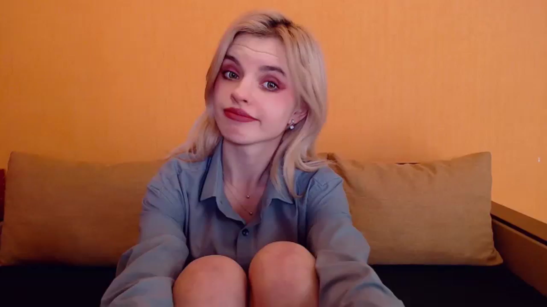 Gallery image thumbnail from Erineys's myfreecams stream on, 12/28/2023, 16:52 image 15 of 20
