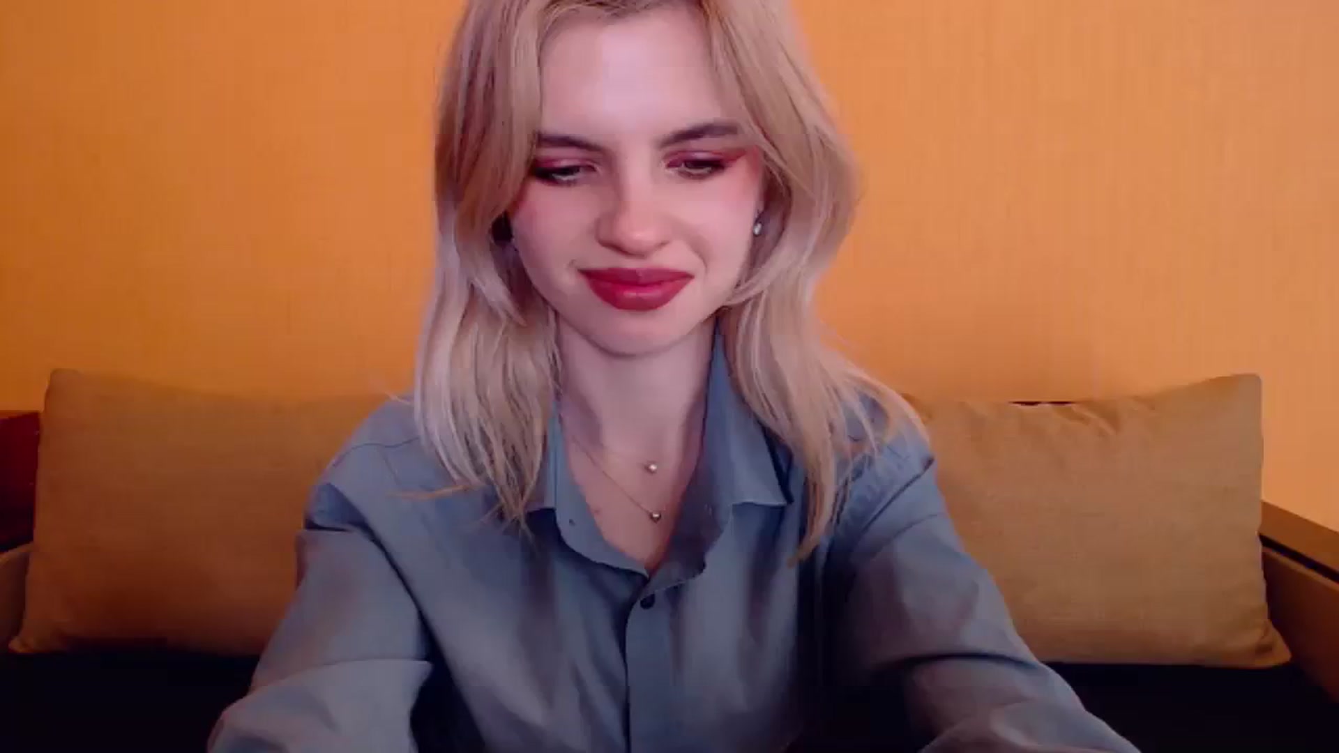 Gallery image thumbnail from Erineys's myfreecams stream on, 12/28/2023, 16:52 image 20 of 20