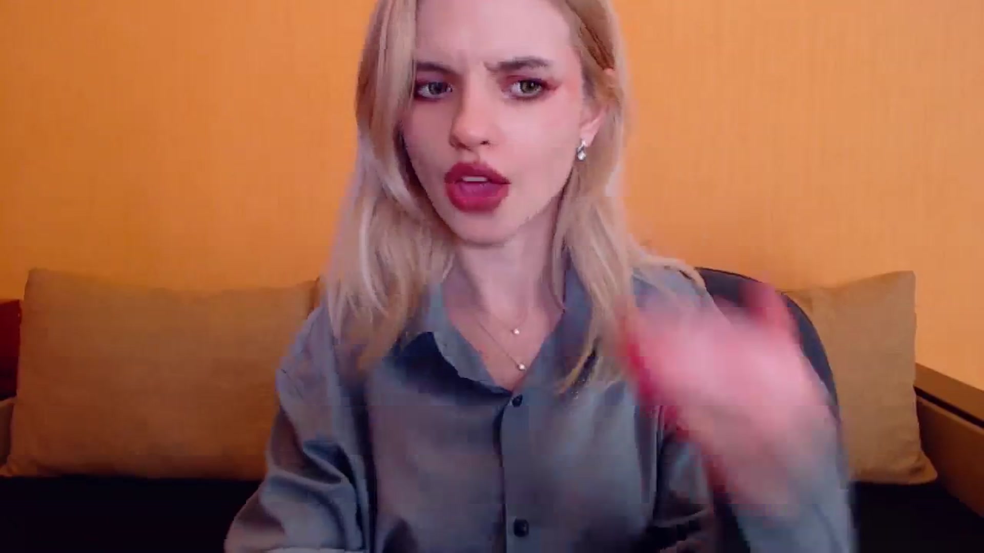 Gallery image thumbnail from Erineys's myfreecams stream on, 12/28/2023, 18:28 image 7 of 20