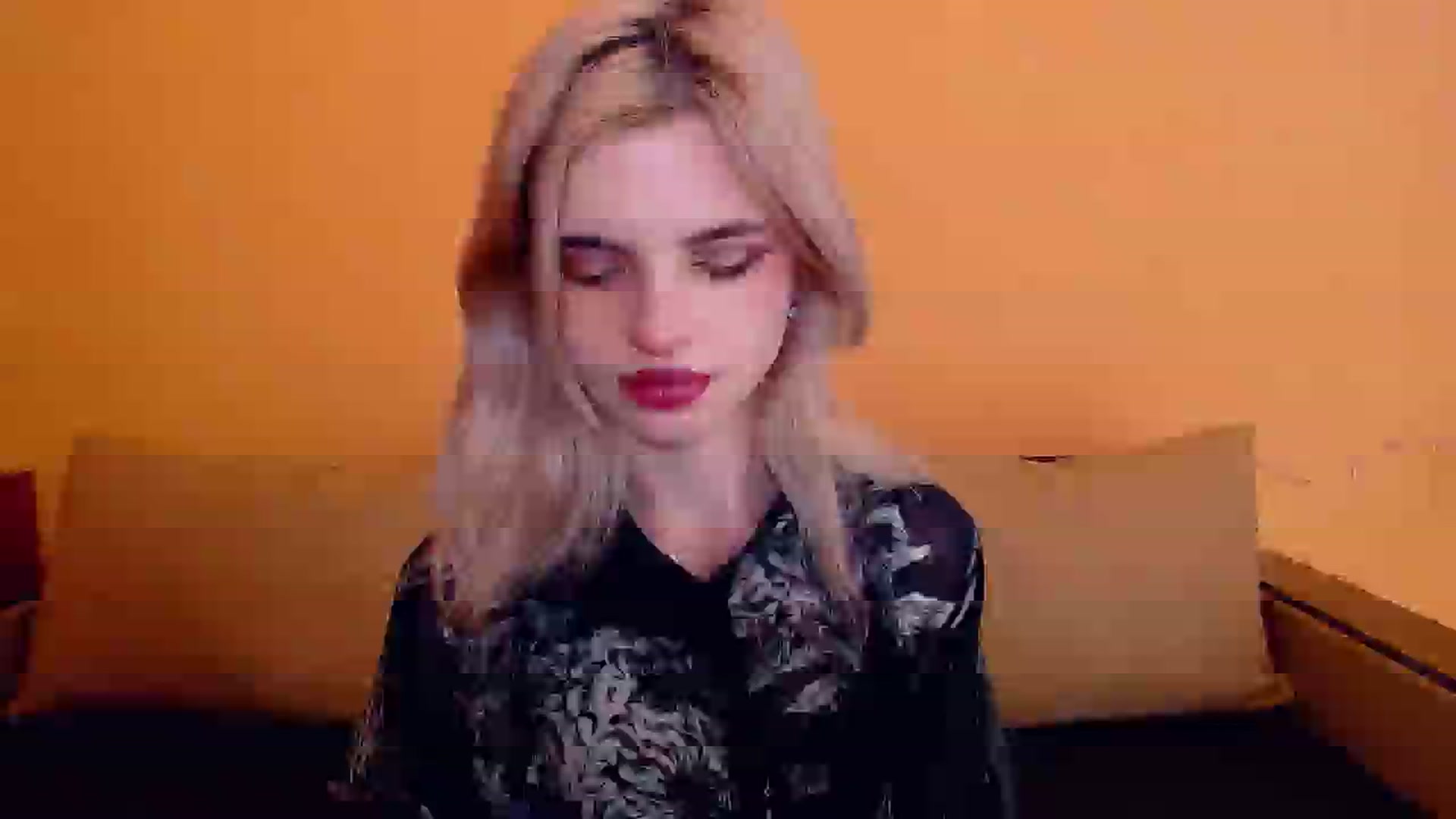 Gallery image thumbnail from Erineys's myfreecams stream on, 12/29/2023, 16:16 image 2 of 20