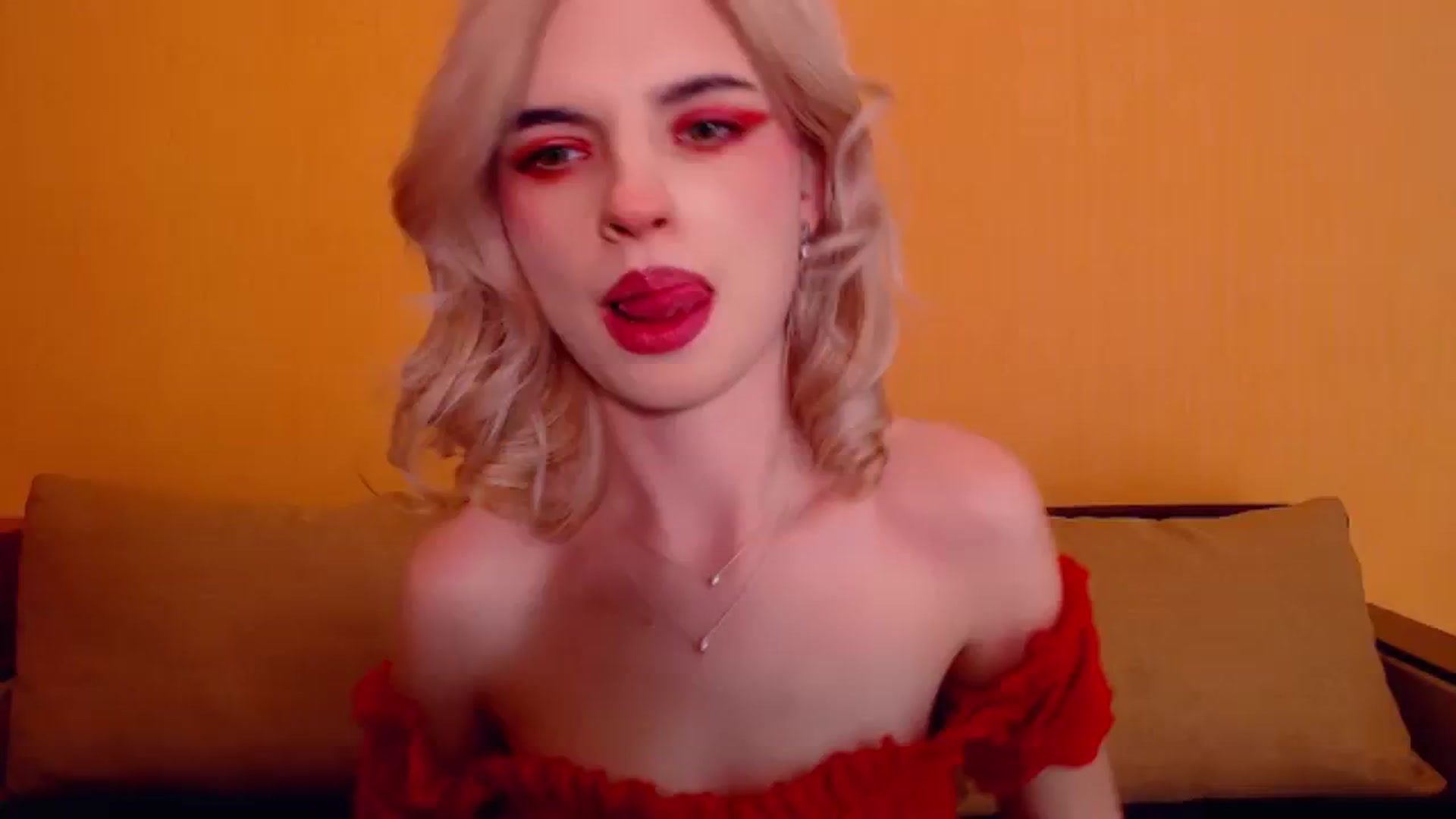 Gallery image thumbnail from Erineys's myfreecams stream on, 12/31/2023, 17:38 image 1 of 20