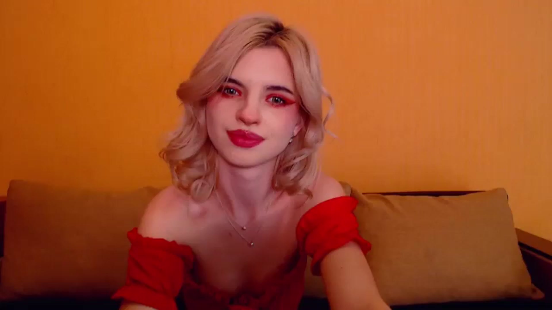 Gallery image thumbnail from Erineys's myfreecams stream on, 12/31/2023, 17:55 image 9 of 20