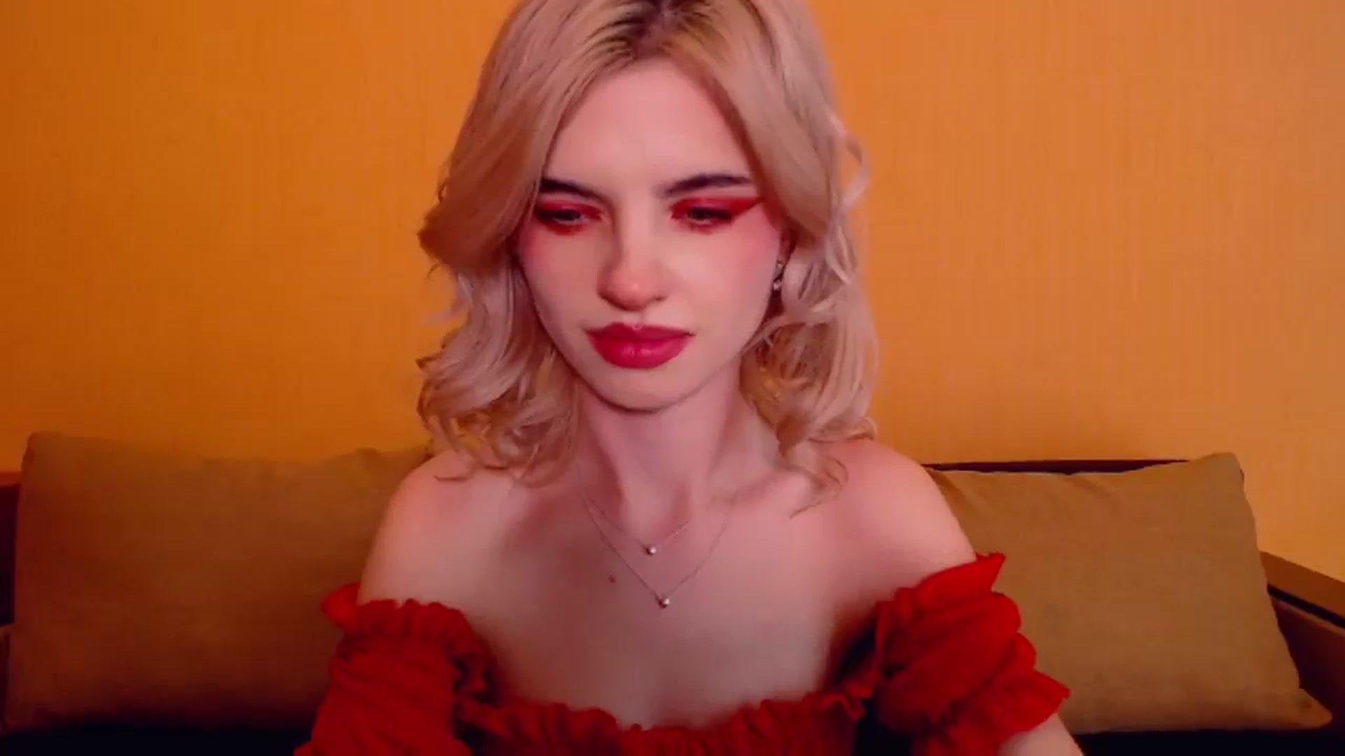 Gallery image thumbnail from Erineys's myfreecams stream on, 12/31/2023, 17:55 image 12 of 20