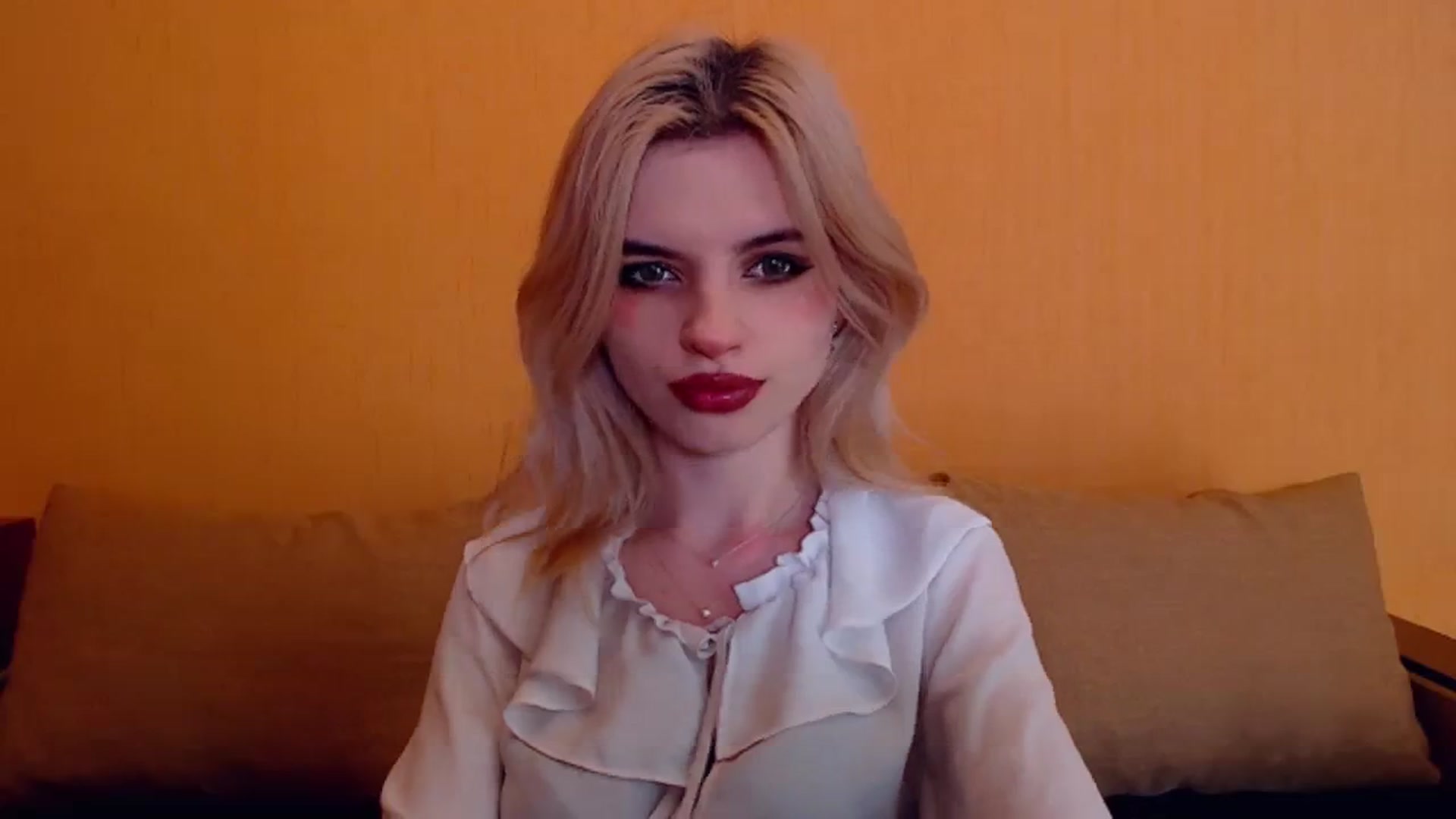 Gallery image thumbnail from Erineys's myfreecams stream on, 01/11/2024, 14:52 image 11 of 20
