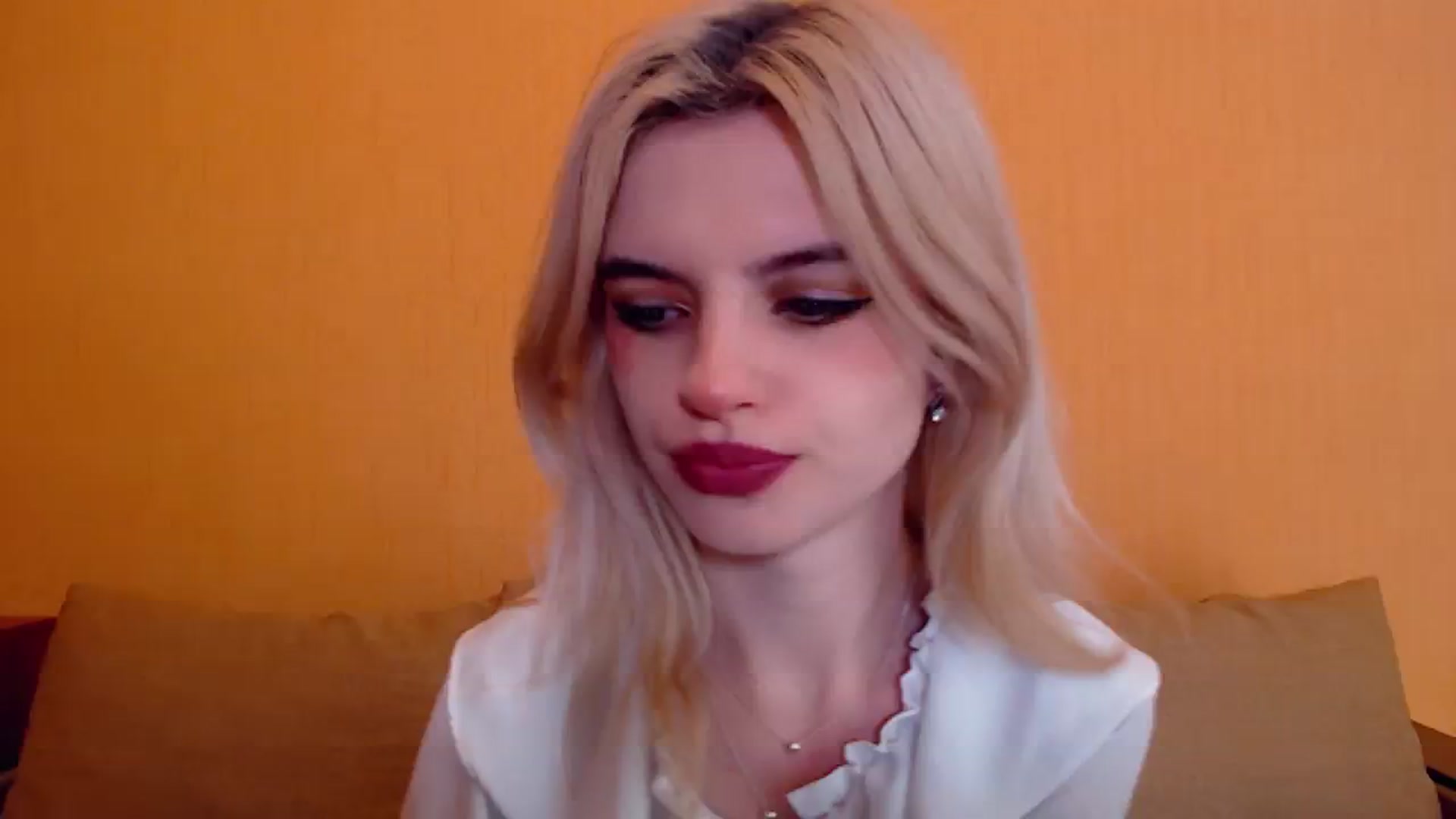 Gallery image thumbnail from Erineys's myfreecams stream on, 01/11/2024, 14:52 image 3 of 20
