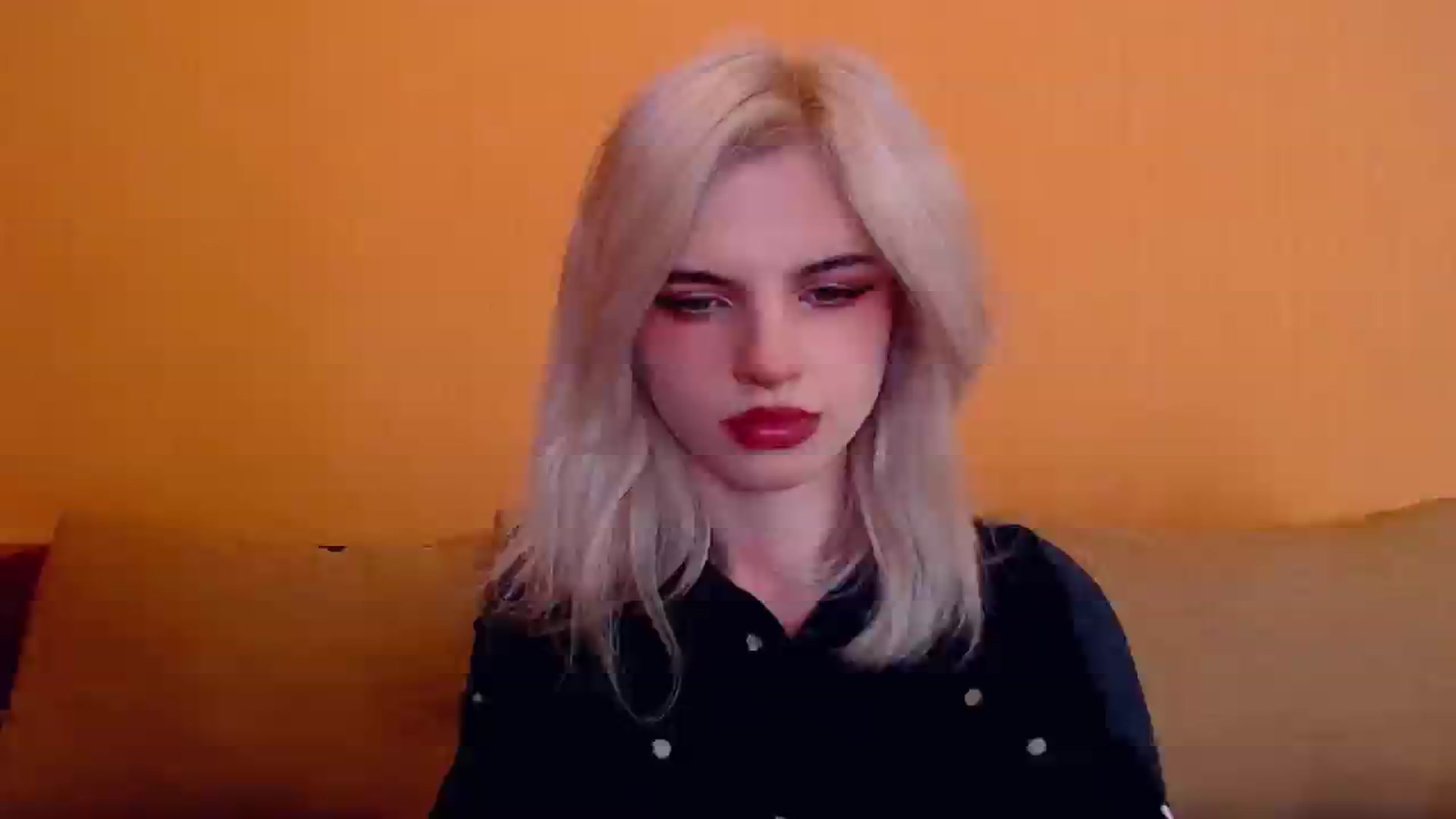 Gallery image thumbnail from Erineys's myfreecams stream on, 01/12/2024, 18:02 image 2 of 20