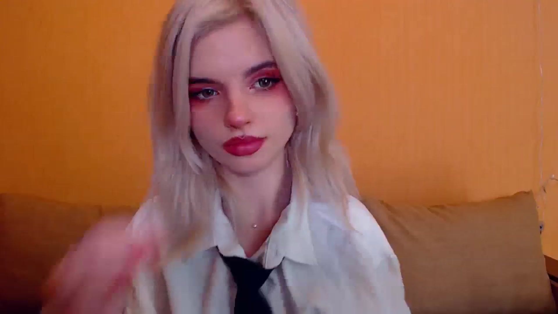 Gallery image thumbnail from Erineys's myfreecams stream on, 01/14/2024, 15:39 image 15 of 20