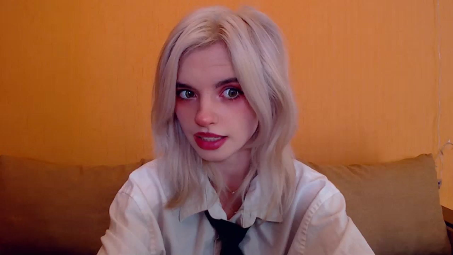 Gallery image thumbnail from Erineys's myfreecams stream on, 01/14/2024, 16:00 image 16 of 20
