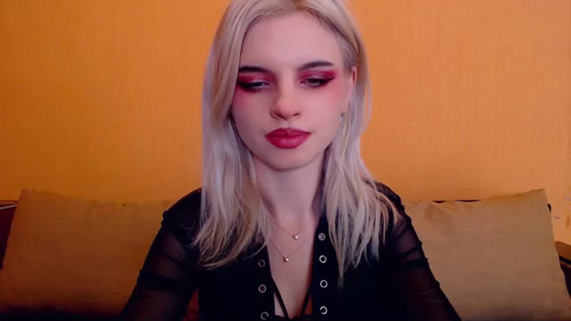 Gallery image thumbnail from Erineys's myfreecams stream on, 01/15/2024, 17:49 image 9 of 20