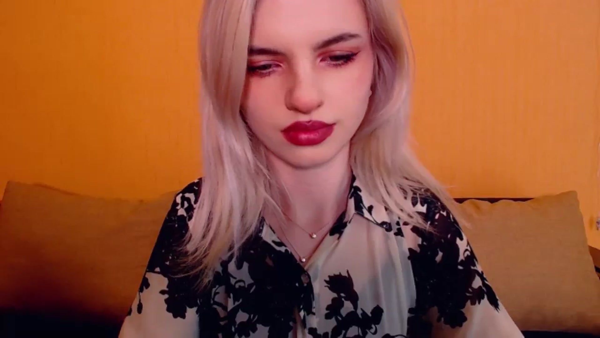 Gallery image thumbnail from Erineys's myfreecams stream on, 01/19/2024, 17:34 image 19 of 20