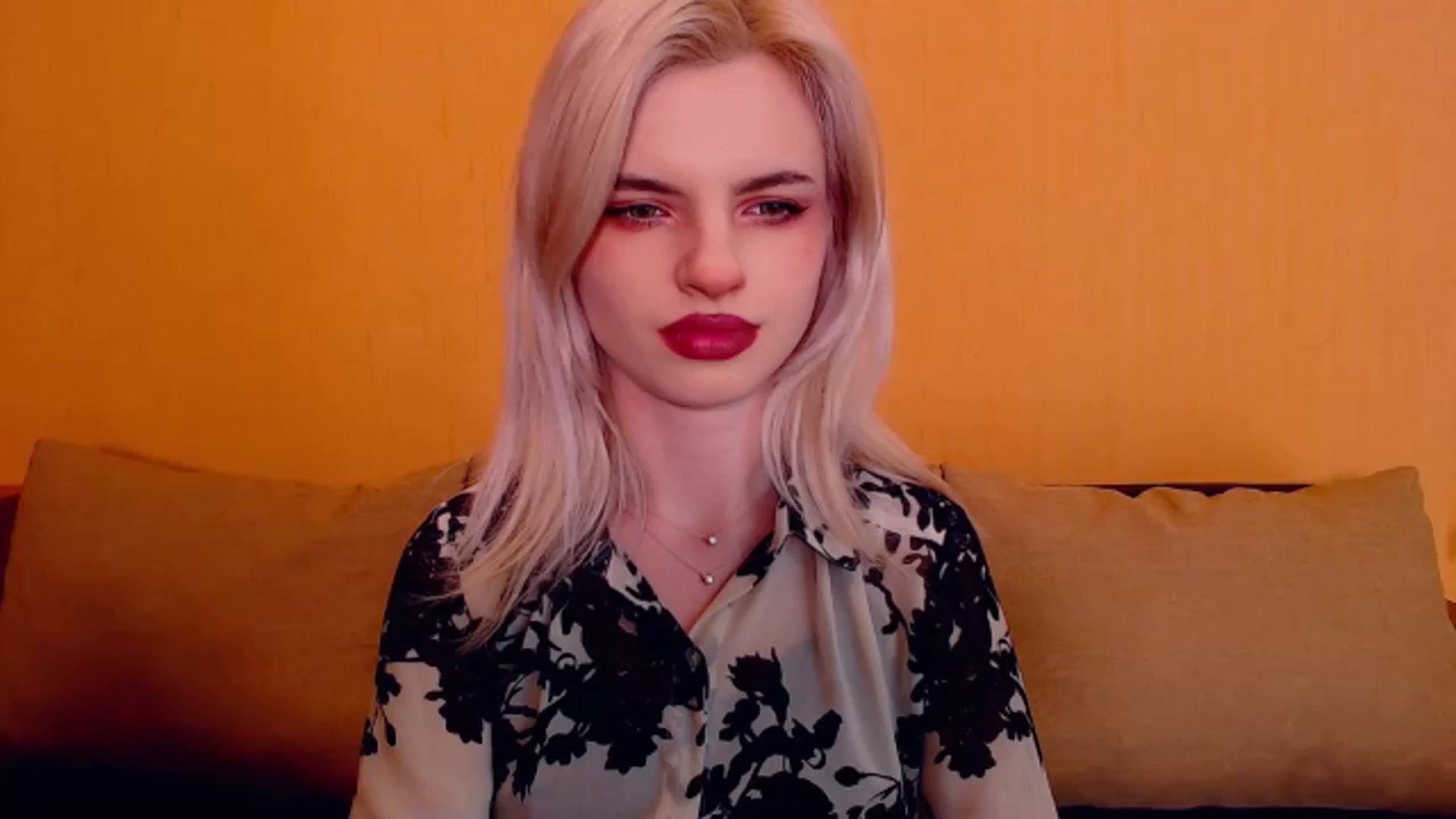 Gallery image thumbnail from Erineys's myfreecams stream on, 01/19/2024, 17:34 image 3 of 20