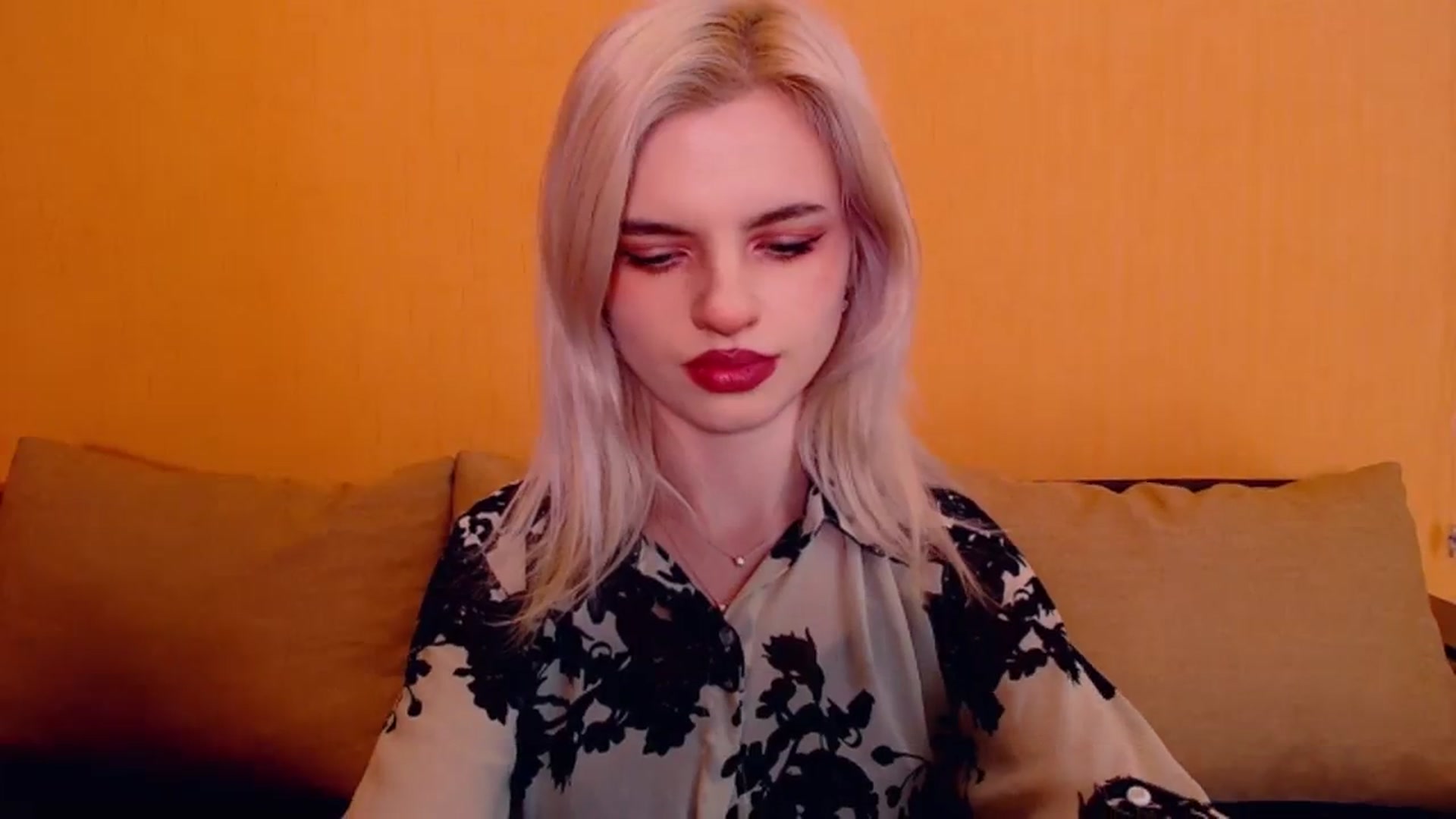 Gallery image thumbnail from Erineys's myfreecams stream on, 01/19/2024, 17:34 image 20 of 20