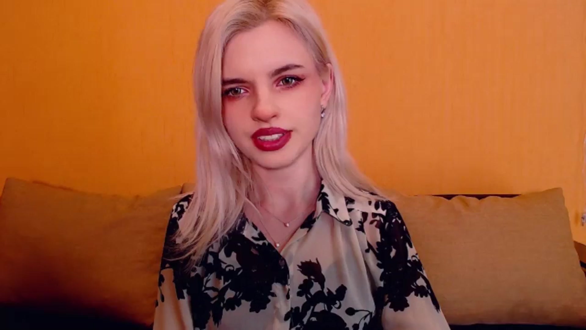 Gallery image thumbnail from Erineys's myfreecams stream on, 01/19/2024, 17:34 image 16 of 20