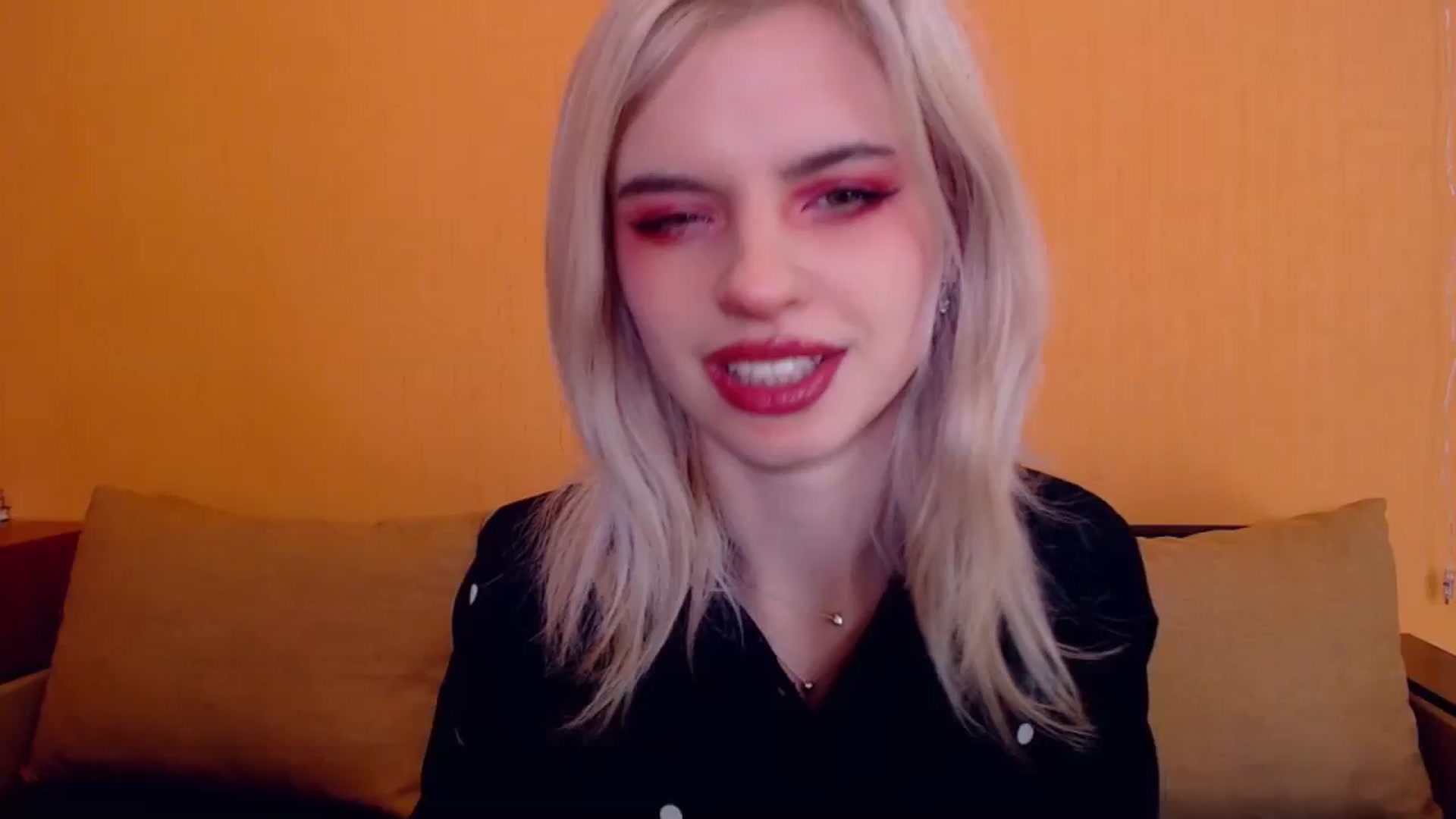 Gallery image thumbnail from Erineys's myfreecams stream on, 01/22/2024, 16:00 image 6 of 20